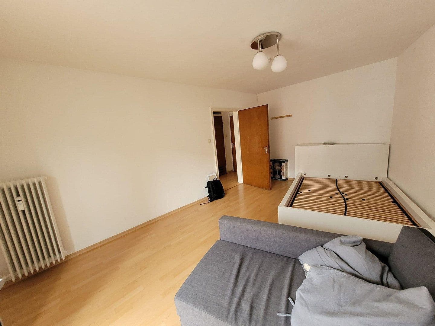 Pronájem bytu 1+1 40 m², Gellertstraße 46, Karlsruhe, Bádensko-Württembersko Pronájem bytu 1+1 40 m², Gellertstraße 46, Karlsruhe, Bádensko-Württembersko