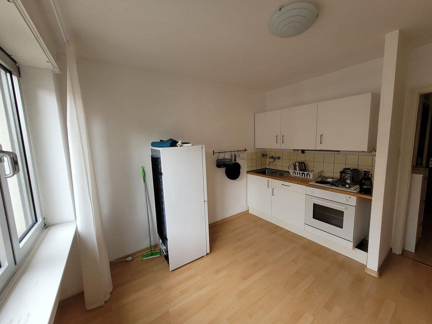 Pronájem bytu 1+1 40 m², Gellertstraße 46, Karlsruhe, Bádensko-Württembersko Pronájem bytu 1+1 40 m², Gellertstraße 46, Karlsruhe, Bádensko-Württembersko