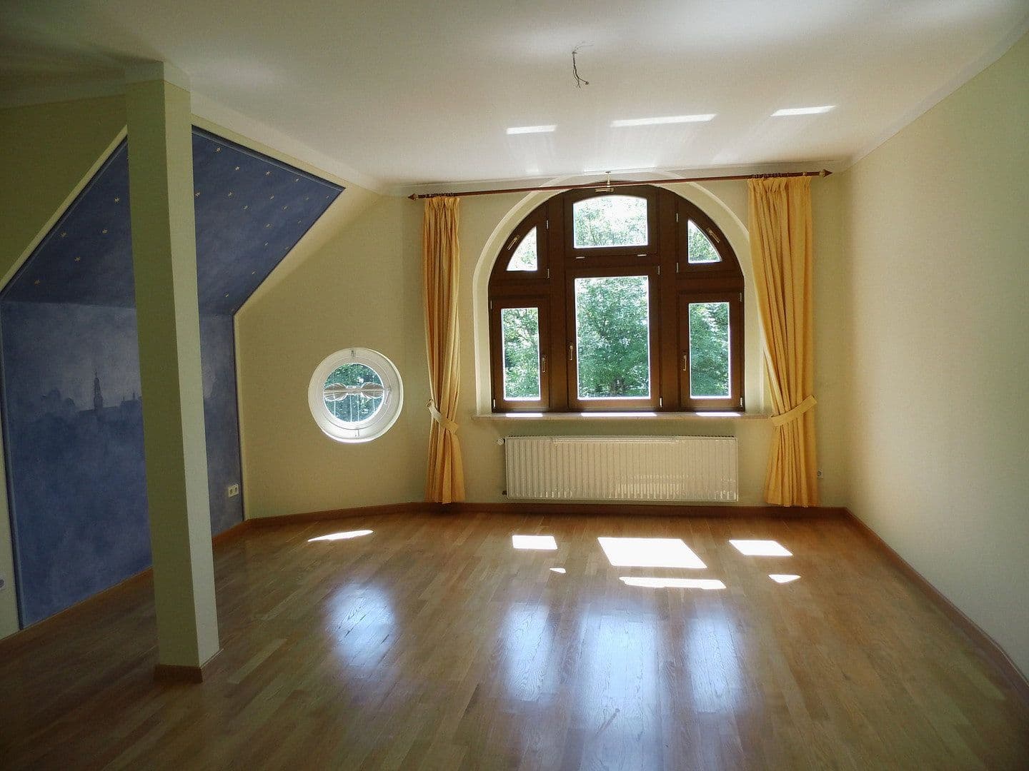 Pronájem bytu 5+1 178 m², Zhořelec, Sasko Pronájem bytu 5+1 178 m², Zhořelec, Sasko