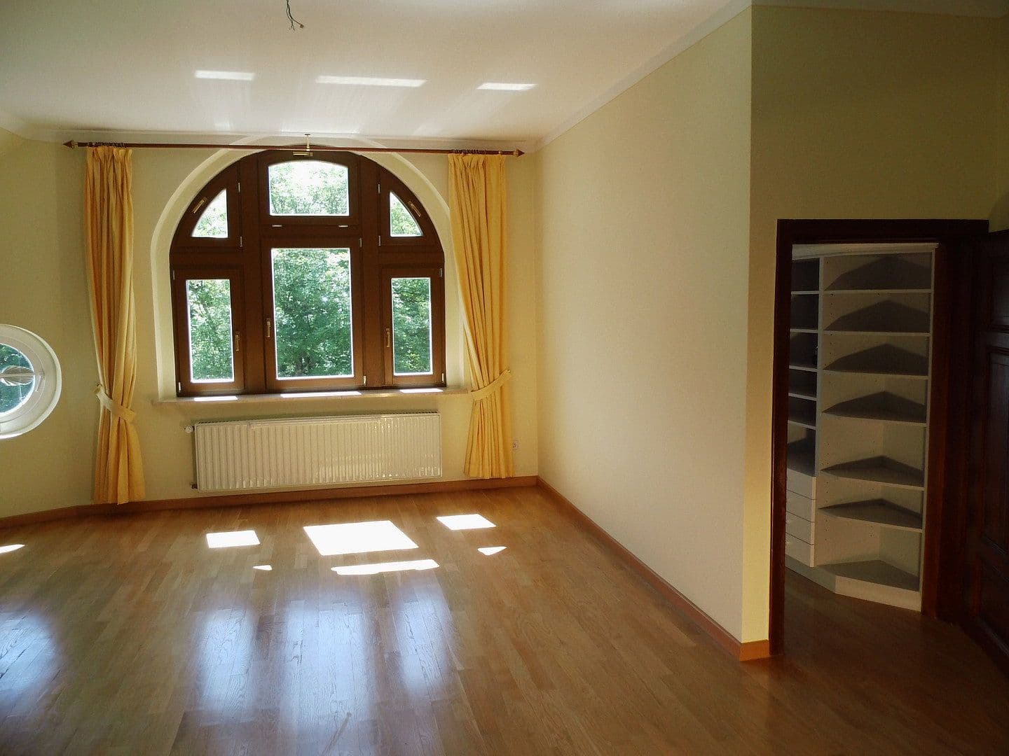 Pronájem bytu 5+1 178 m², Zhořelec, Sasko Pronájem bytu 5+1 178 m², Zhořelec, Sasko