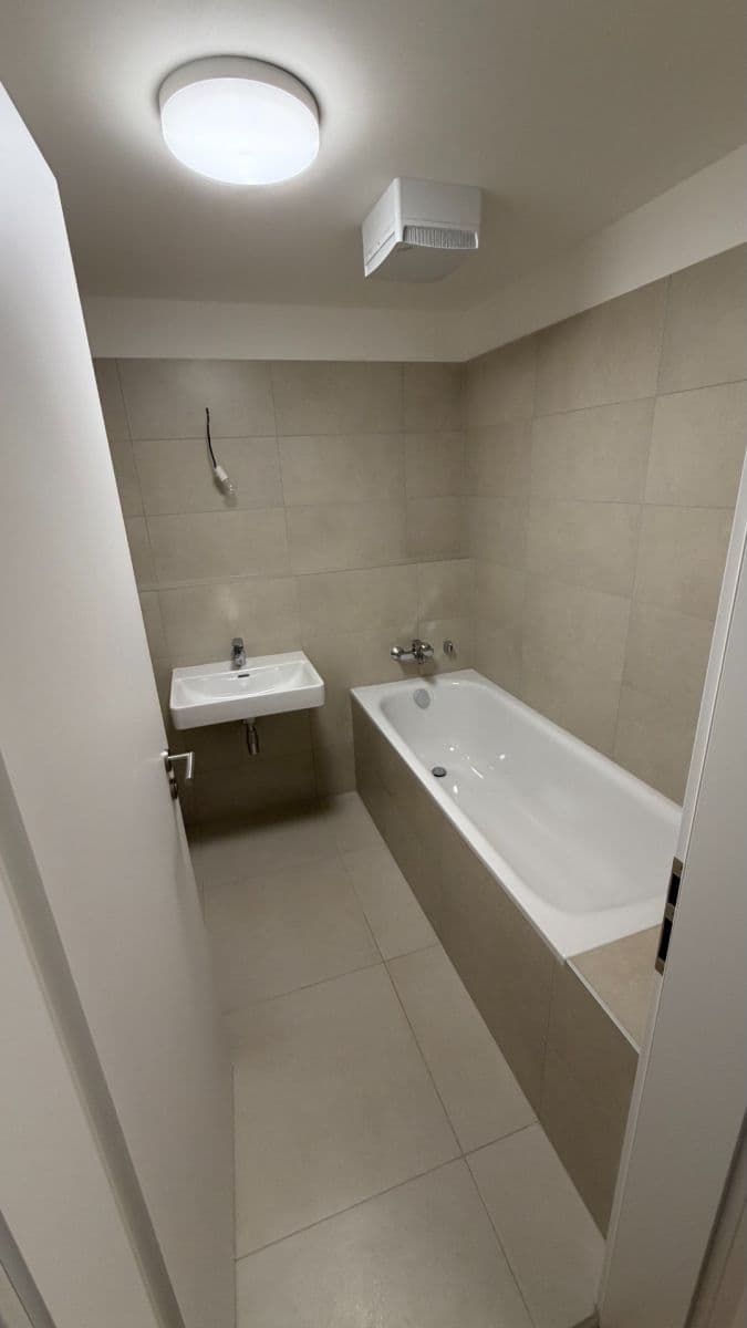 Pronájem bytu 2+kk 68 m², Brno, Jihomoravský kraj Pronájem bytu 2+kk 68 m², Brno, Jihomoravský kraj