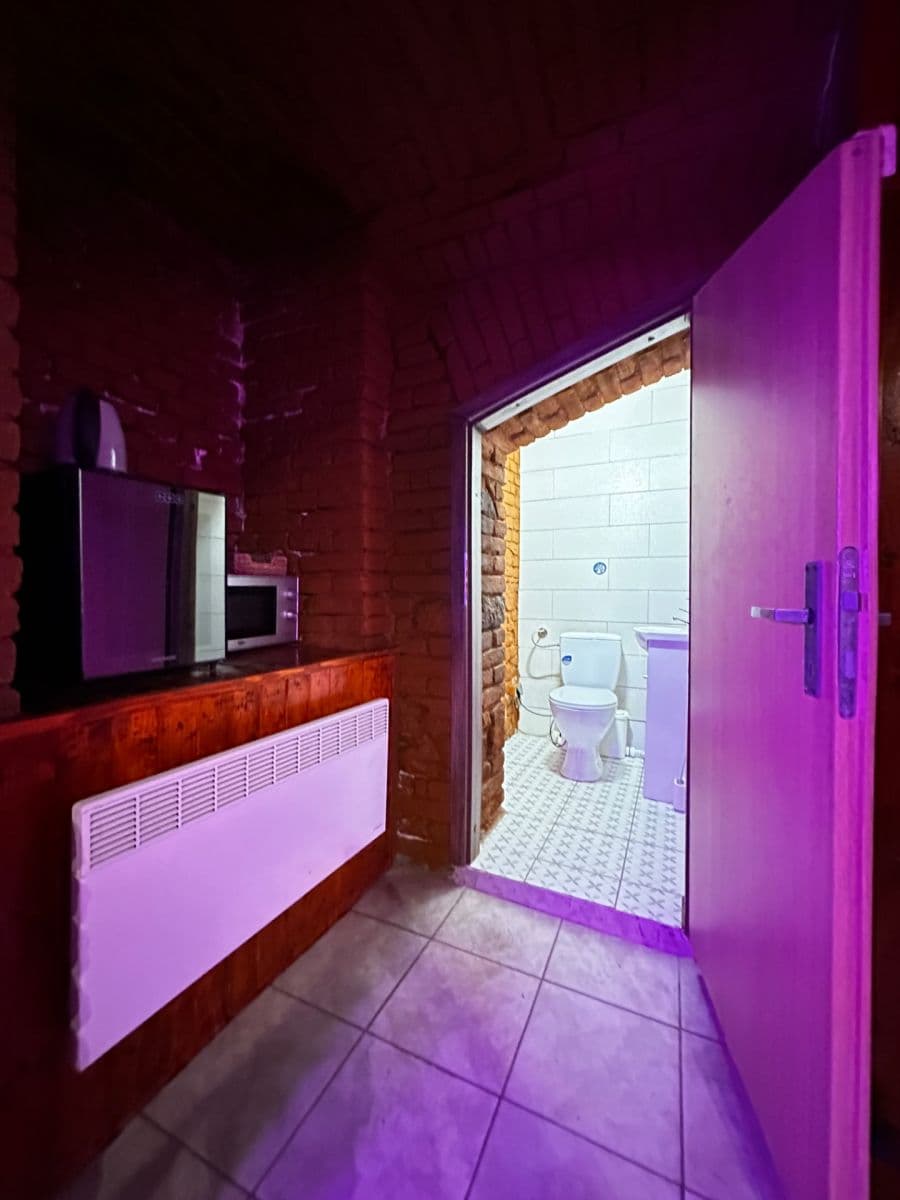 Pronájem nebytového prostoru 170 m², Chelčického, Praha, Praha Pronájem nebytového prostoru 170 m², Chelčického, Praha, Praha