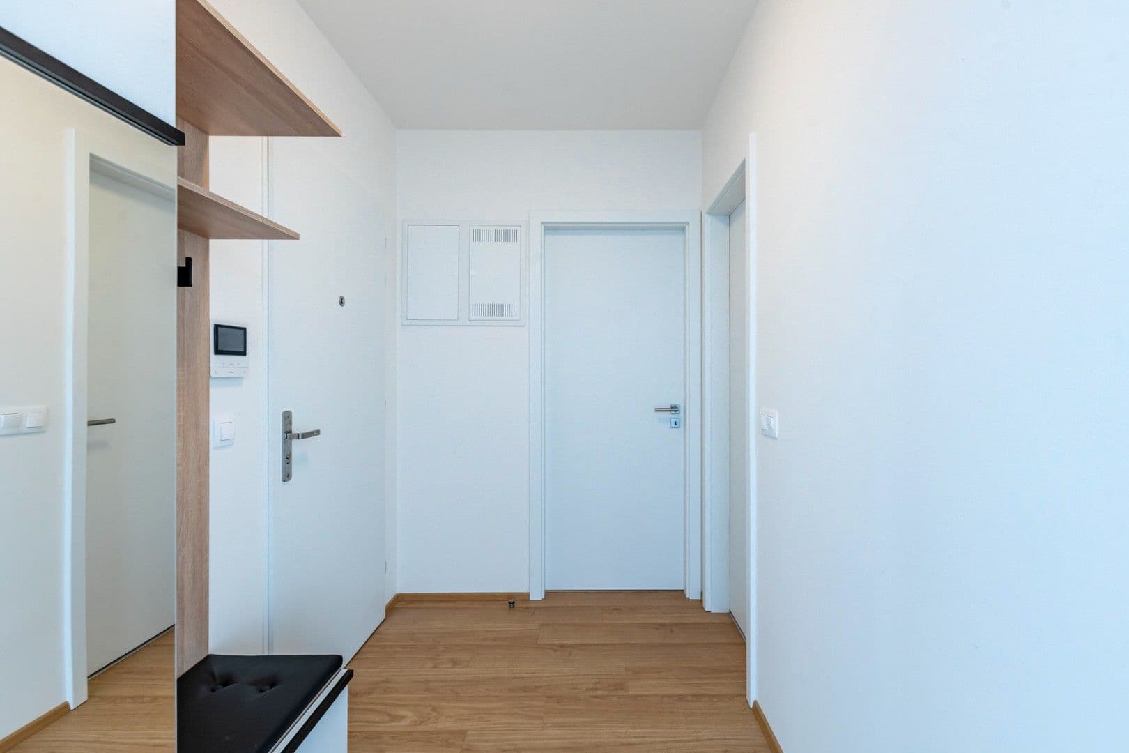 Pronájem bytu 2+kk 53 m², Mezilehlá, Praha, Praha Pronájem bytu 2+kk 53 m², Mezilehlá, Praha, Praha
