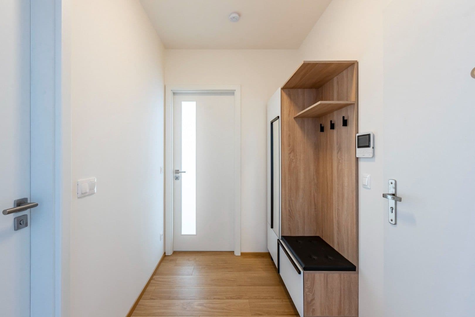 Pronájem bytu 2+kk 53 m², Mezilehlá, Praha, Praha Pronájem bytu 2+kk 53 m², Mezilehlá, Praha, Praha