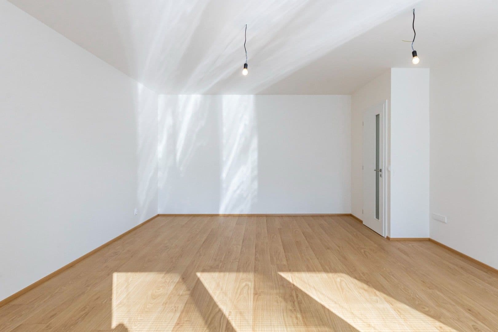 Pronájem bytu 2+kk 53 m², Mezilehlá, Praha, Praha Pronájem bytu 2+kk 53 m², Mezilehlá, Praha, Praha