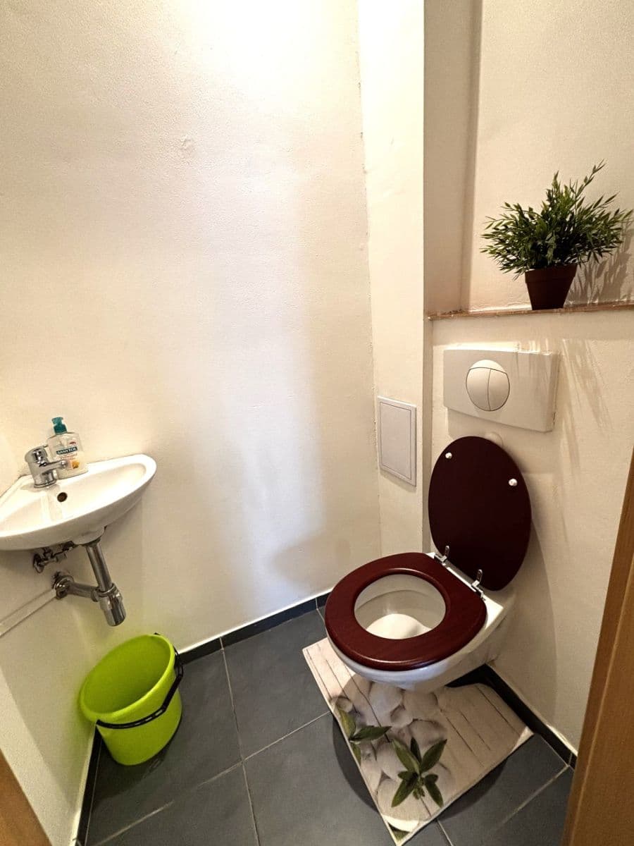 Pronájem bytu 2+kk 43 m², Tolstého, Praha, Praha Pronájem bytu 2+kk 43 m², Tolstého, Praha, Praha