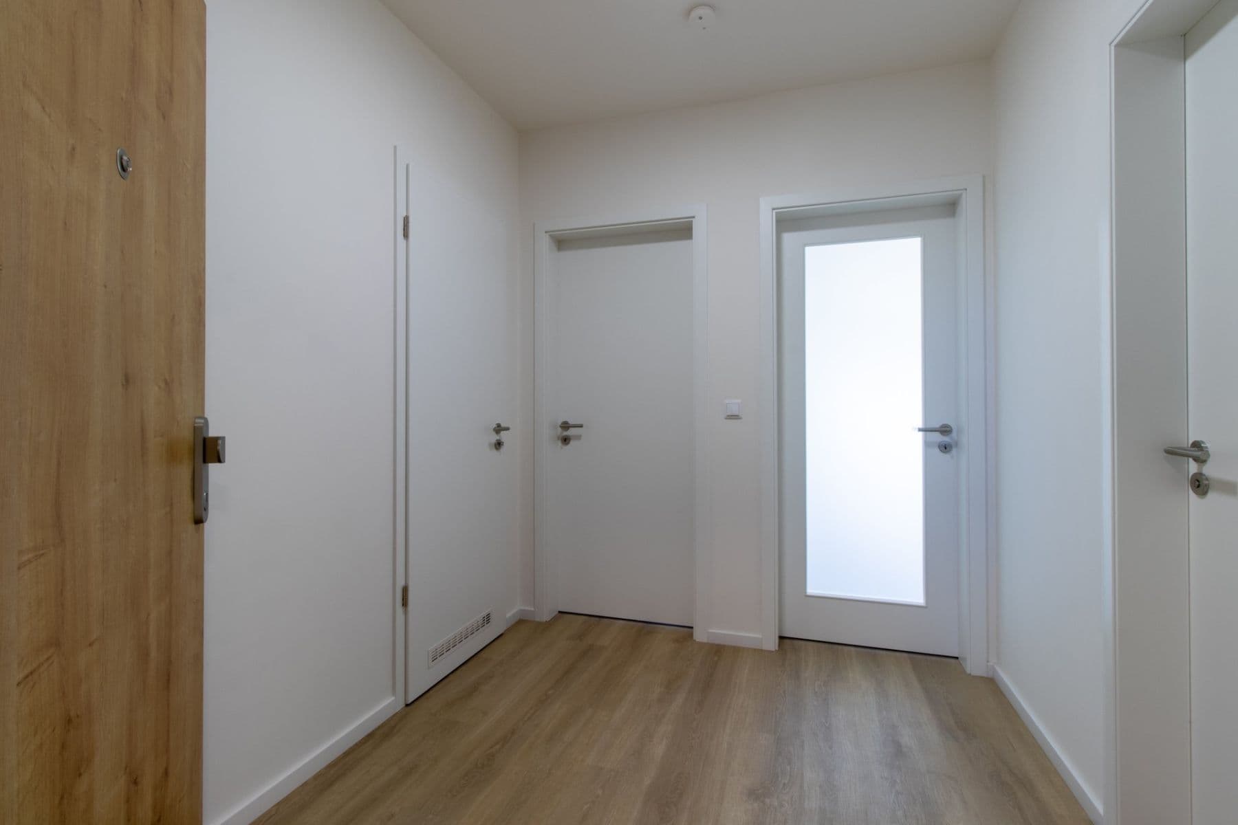 Pronájem bytu 2+kk 50 m², Divíškové, Praha, Praha Pronájem bytu 2+kk 50 m², Divíškové, Praha, Praha
