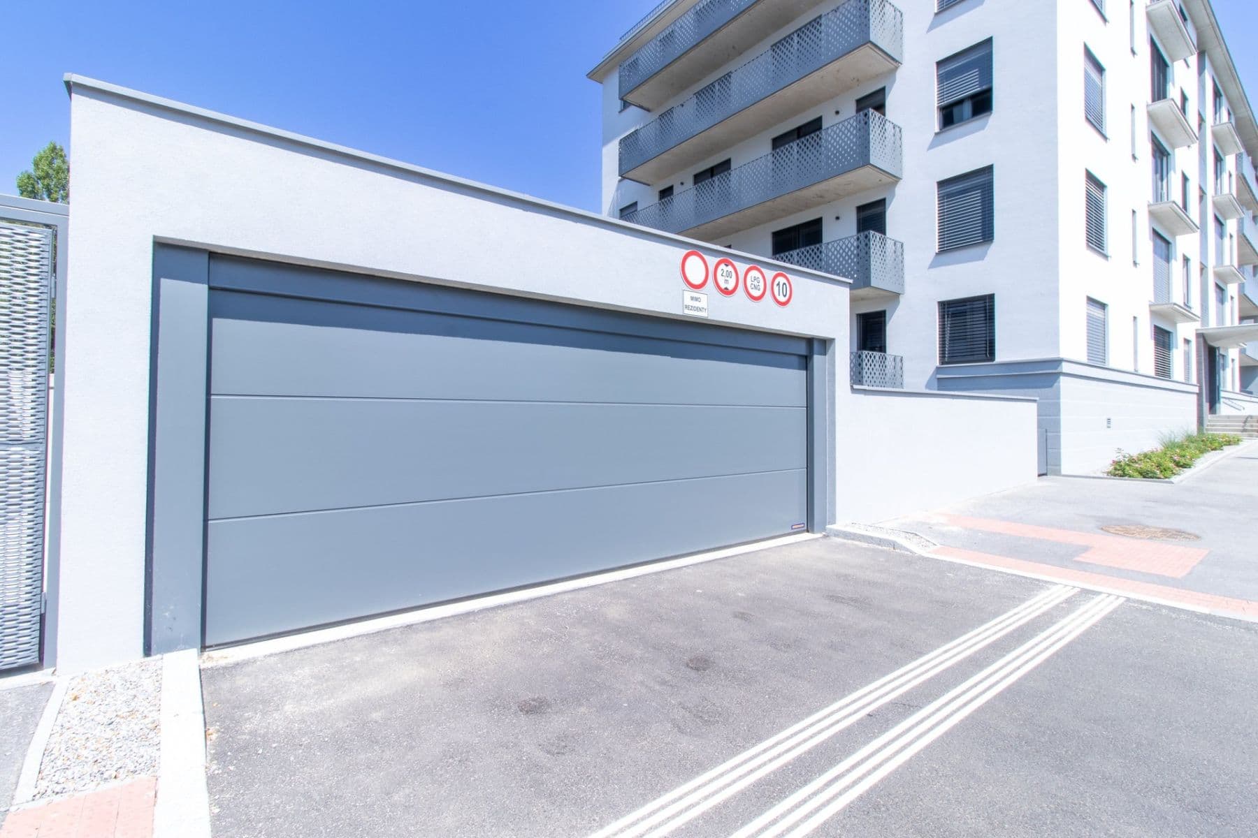 Pronájem bytu 2+kk 50 m², Divíškové, Praha, Praha Pronájem bytu 2+kk 50 m², Divíškové, Praha, Praha