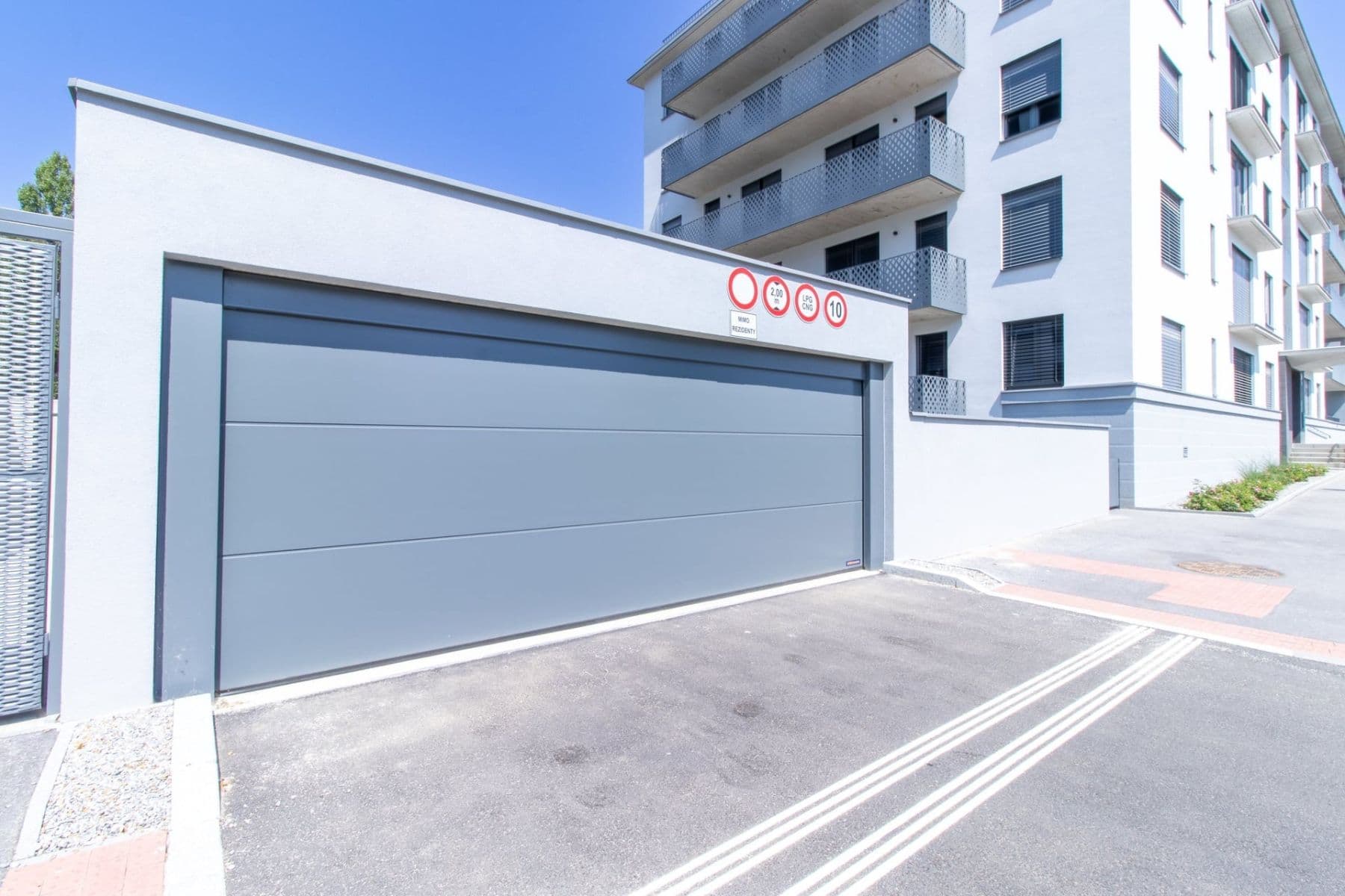 Pronájem bytu 2+kk 50 m², Divíškové, Praha, Praha Pronájem bytu 2+kk 50 m², Divíškové, Praha, Praha