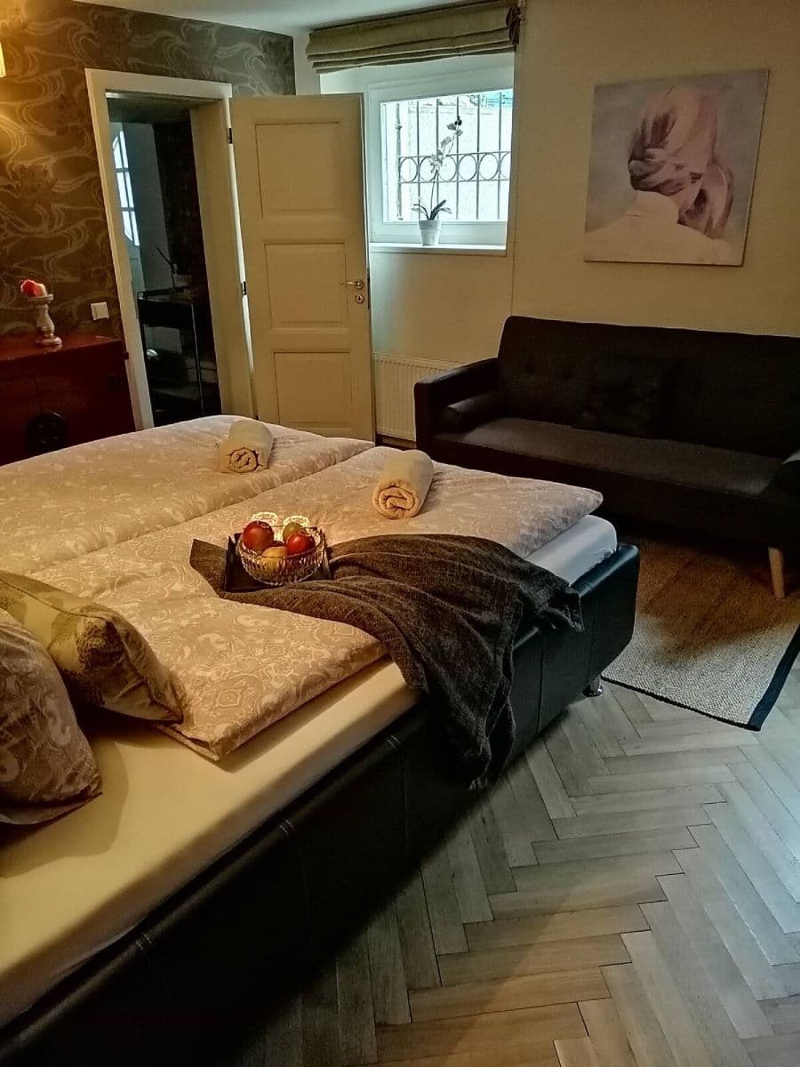 Pronájem bytu 2+kk 62 m², Macharovo náměstí, Praha, Praha Pronájem bytu 2+kk 62 m², Macharovo náměstí, Praha, Praha