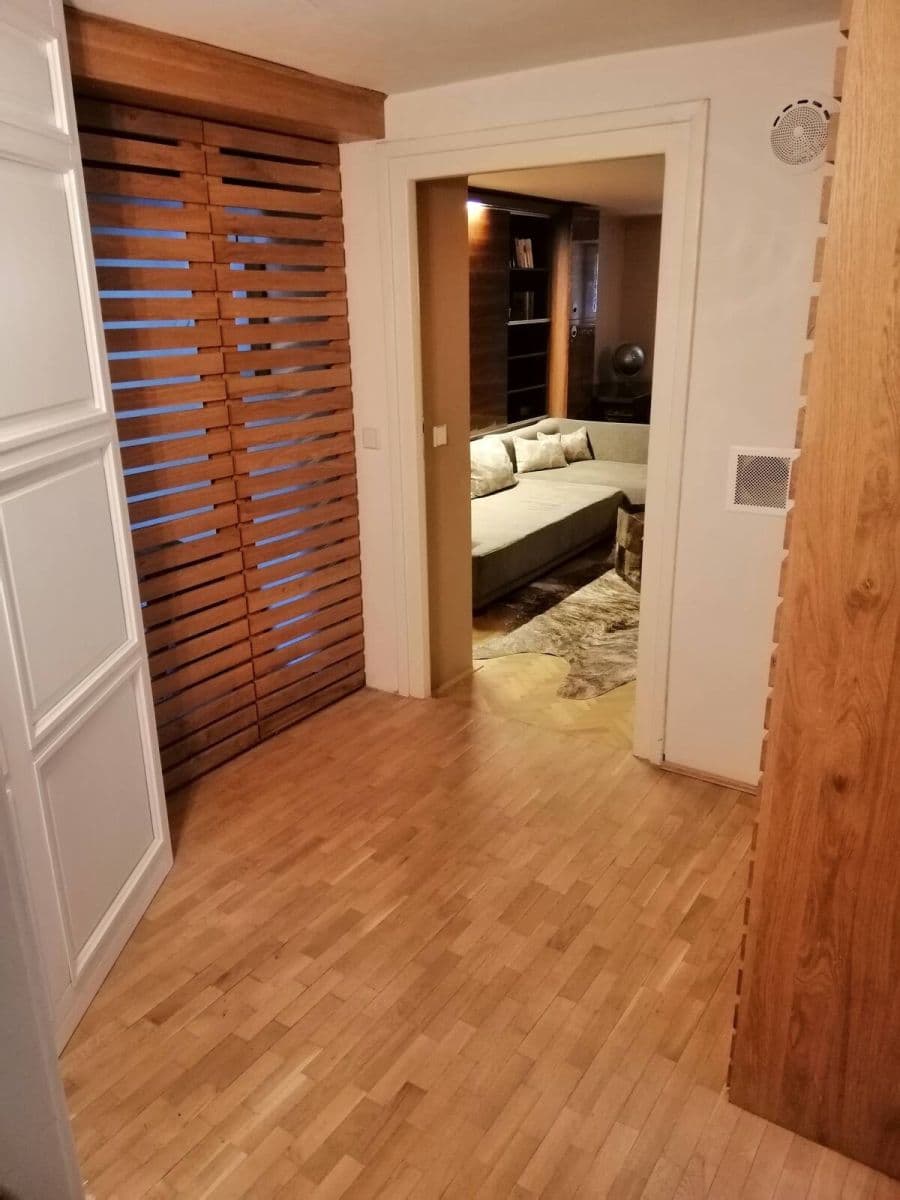 Pronájem bytu 2+kk 62 m², Macharovo náměstí, Praha, Praha Pronájem bytu 2+kk 62 m², Macharovo náměstí, Praha, Praha