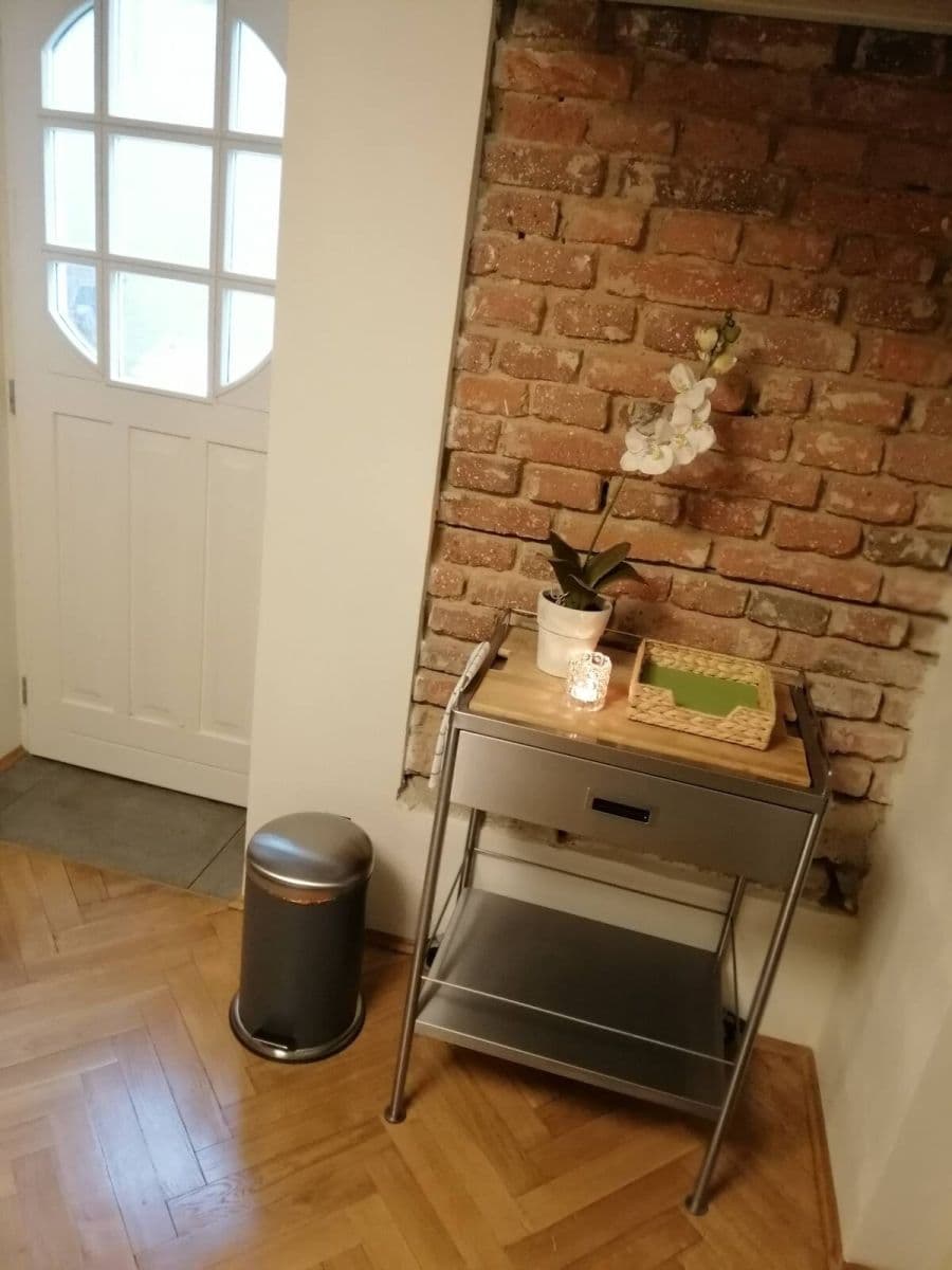 Pronájem bytu 2+kk 62 m², Macharovo náměstí, Praha, Praha Pronájem bytu 2+kk 62 m², Macharovo náměstí, Praha, Praha