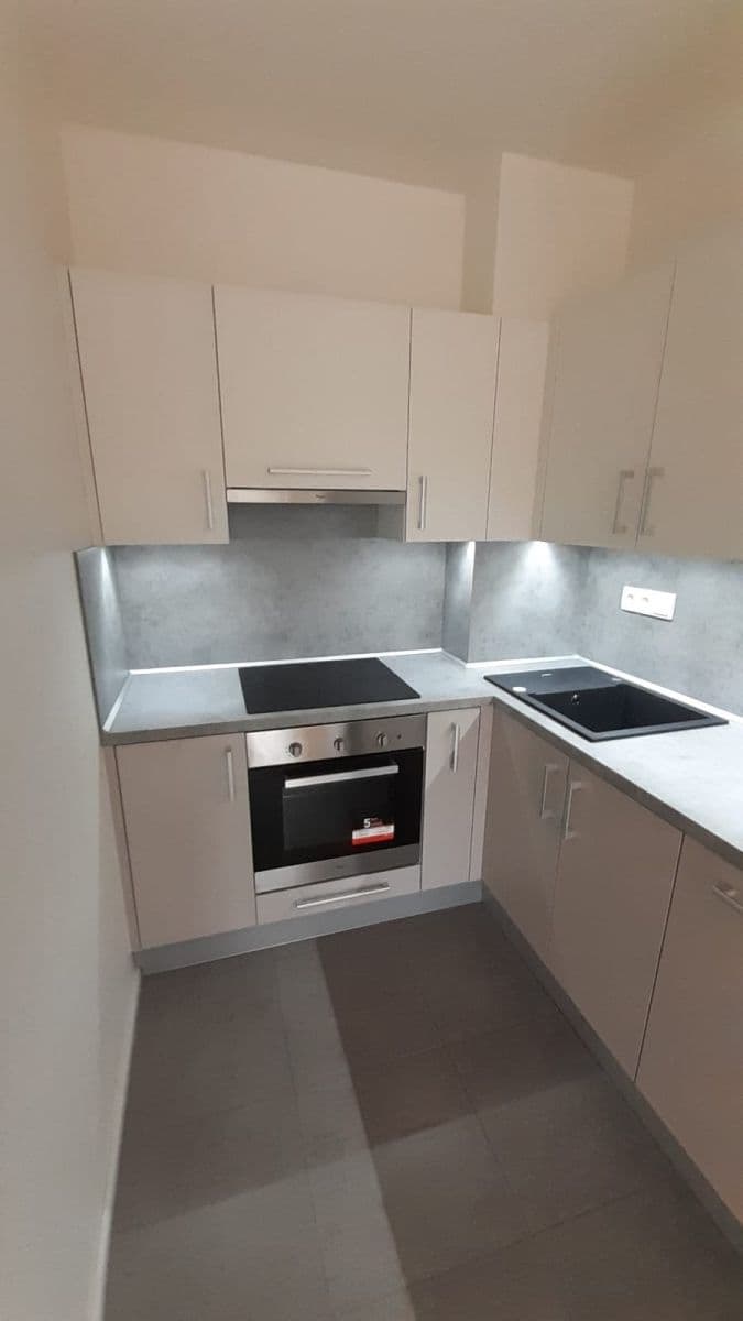 Prodej bytu 2+kk 42 m², Na Radouči, Mladá Boleslav, Středočeský kraj Prodej bytu 2+kk 42 m², Na Radouči, Mladá Boleslav, Středočeský kraj