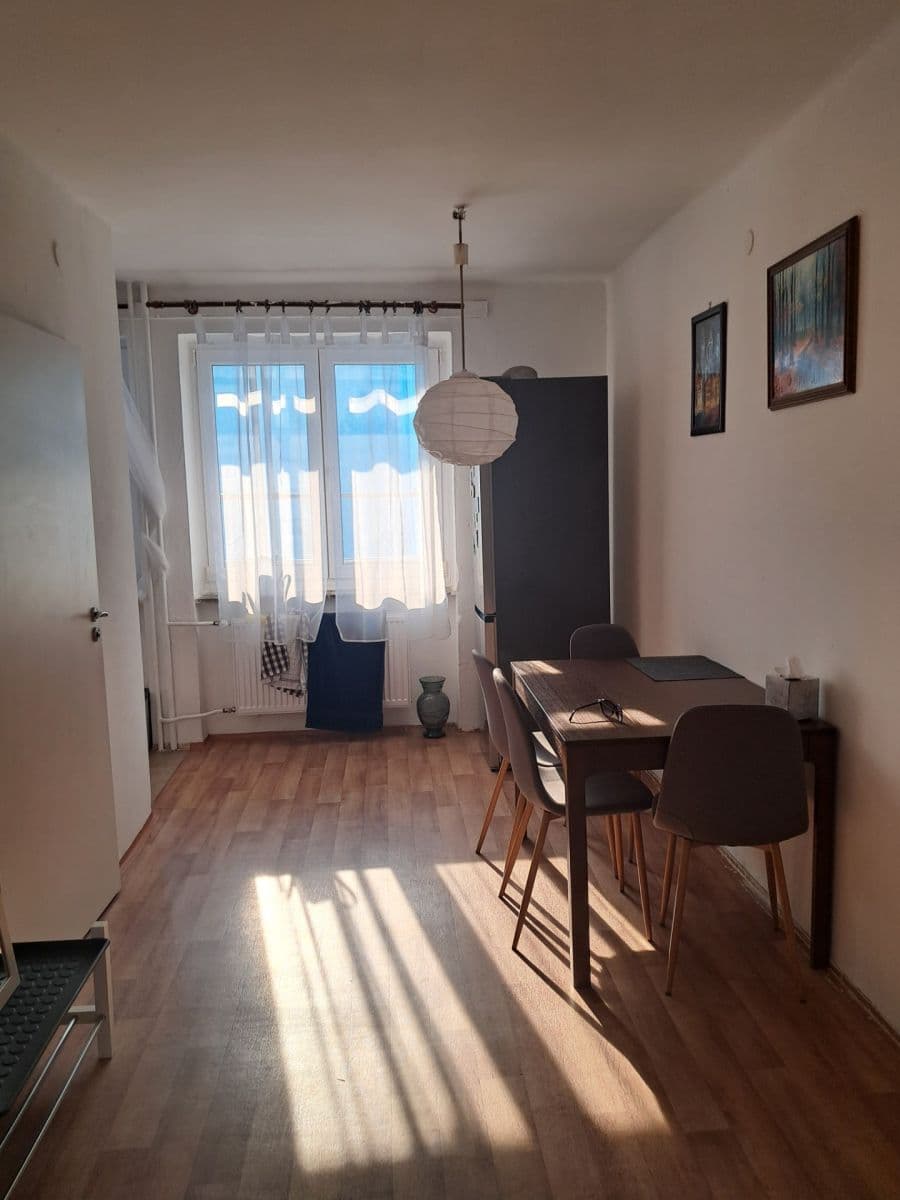 Pronájem bytu 2+1 57 m², Měchenická, Praha, Praha Pronájem bytu 2+1 57 m², Měchenická, Praha, Praha