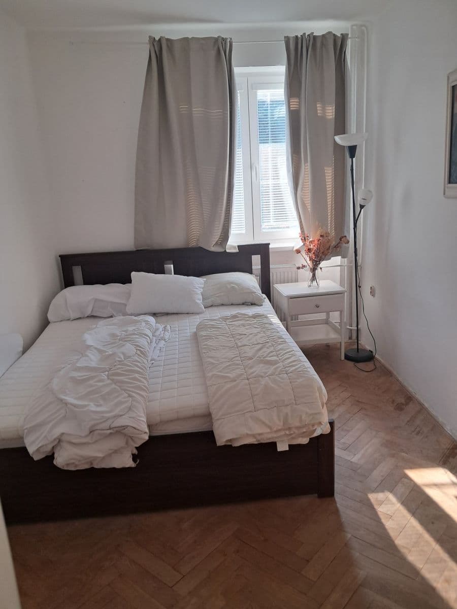 Pronájem bytu 2+1 57 m², Měchenická, Praha, Praha Pronájem bytu 2+1 57 m², Měchenická, Praha, Praha