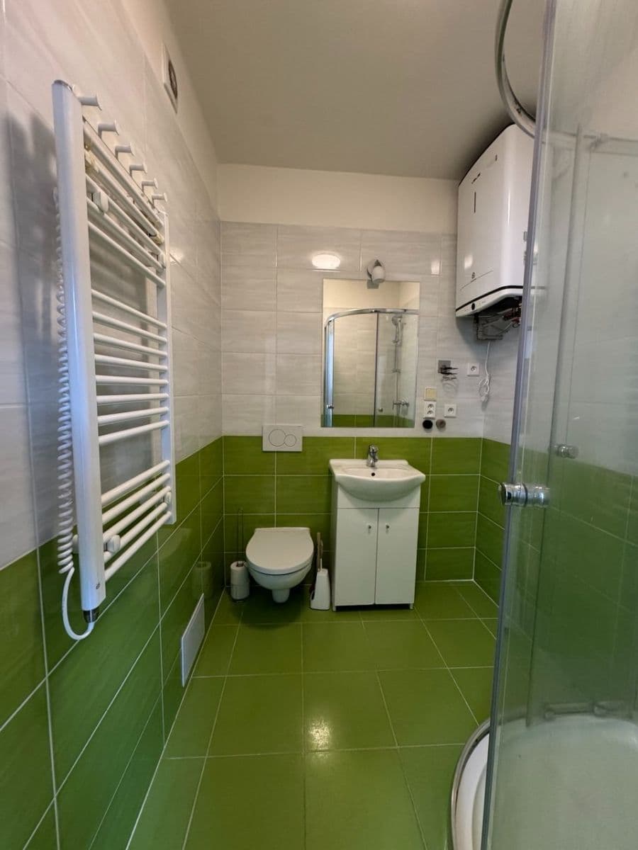 Pronájem bytu 2+kk 35 m², Pivoňková, Praha, Praha Pronájem bytu 2+kk 35 m², Pivoňková, Praha, Praha
