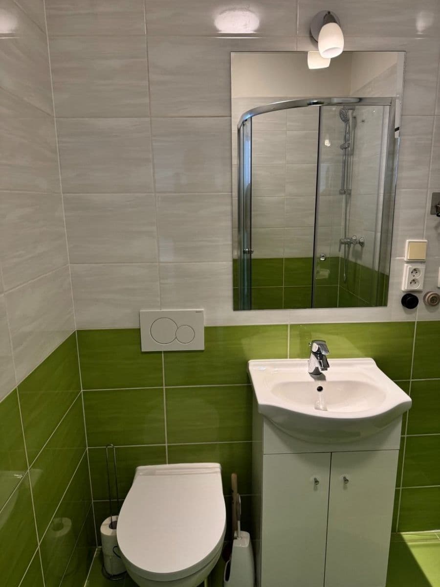 Pronájem bytu 2+kk 35 m², Pivoňková, Praha, Praha Pronájem bytu 2+kk 35 m², Pivoňková, Praha, Praha