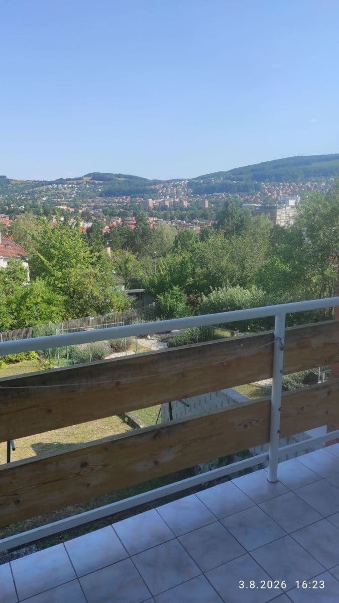 Pronájem bytu 3+1 100 m², Nivy II, Zlín, Zlínský kraj Pronájem bytu 3+1 100 m², Nivy II, Zlín, Zlínský kraj