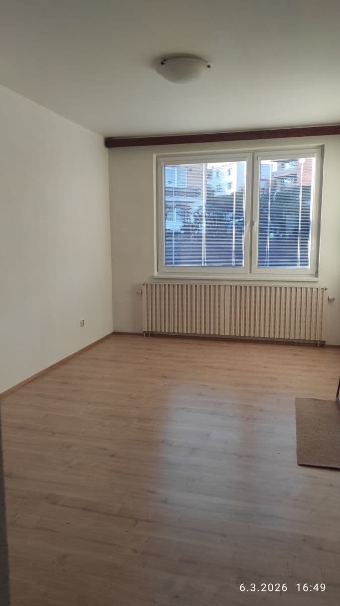 Pronájem bytu 3+1 100 m², Nivy II, Zlín, Zlínský kraj Pronájem bytu 3+1 100 m², Nivy II, Zlín, Zlínský kraj