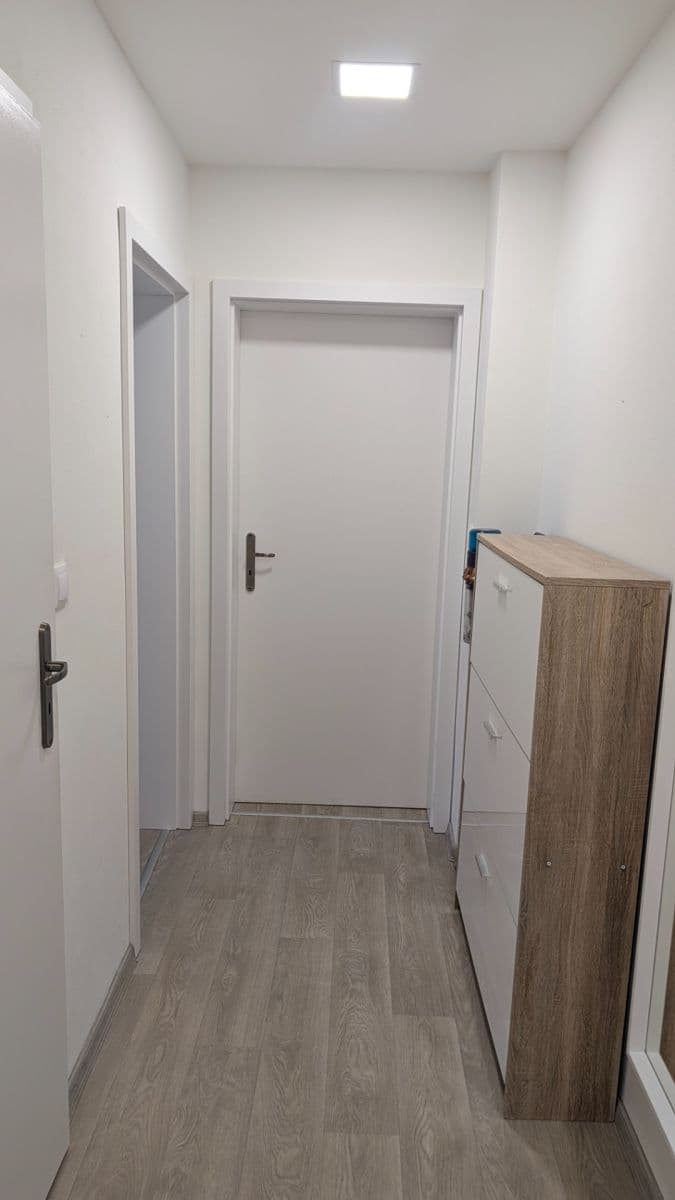Pronájem bytu 2+1 56 m², Čechovská, Příbram, Středočeský kraj Pronájem bytu 2+1 56 m², Čechovská, Příbram, Středočeský kraj