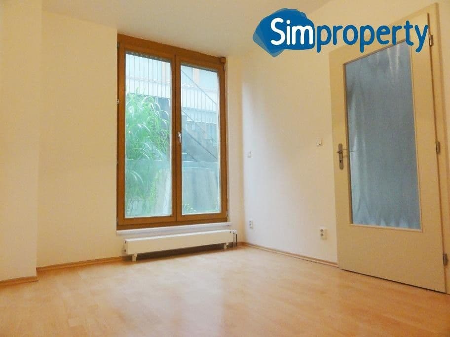 Pronájem bytu 3+1 69 m², Štítného, Praha, Praha Pronájem bytu 3+1 69 m², Štítného, Praha, Praha