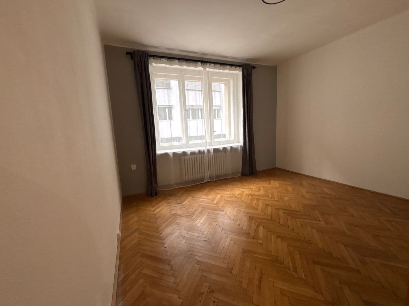 Pronájem bytu 1+kk 26 m², Kouřimská, Praha, Praha Pronájem bytu 1+kk 26 m², Kouřimská, Praha, Praha