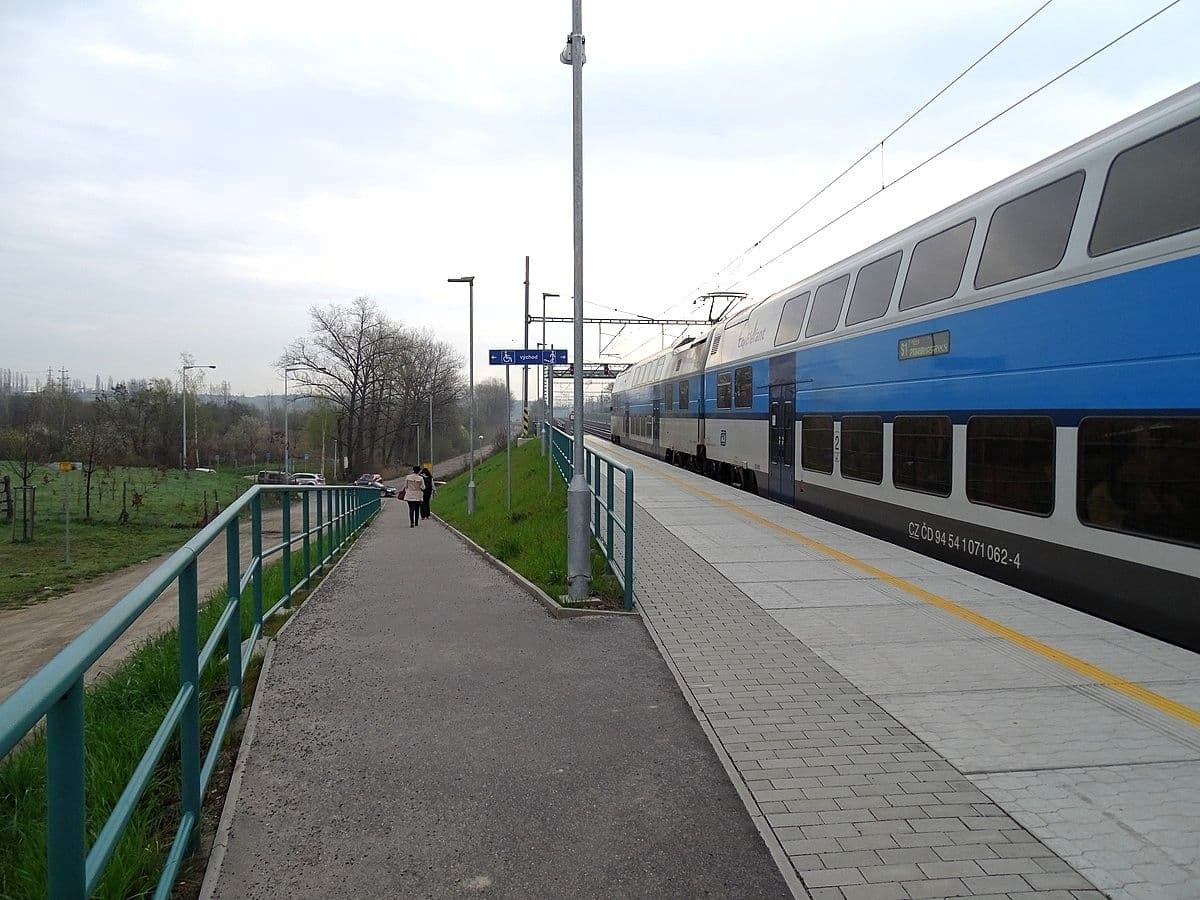 Prodej garáže 12 m², Praha, Praha Prodej garáže 12 m², Praha, Praha