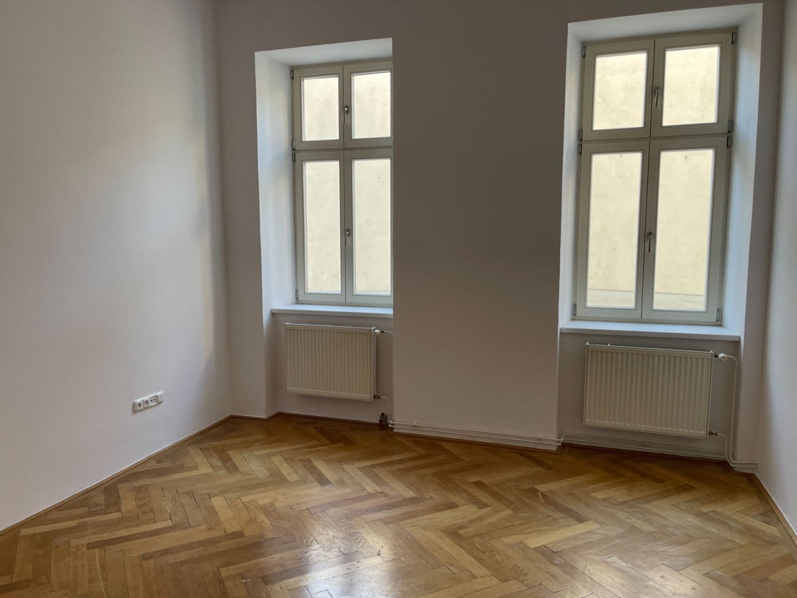 Pronájem bytu 5+1 121 m², Josefská, Brno, Jihomoravský kraj Pronájem bytu 5+1 121 m², Josefská, Brno, Jihomoravský kraj