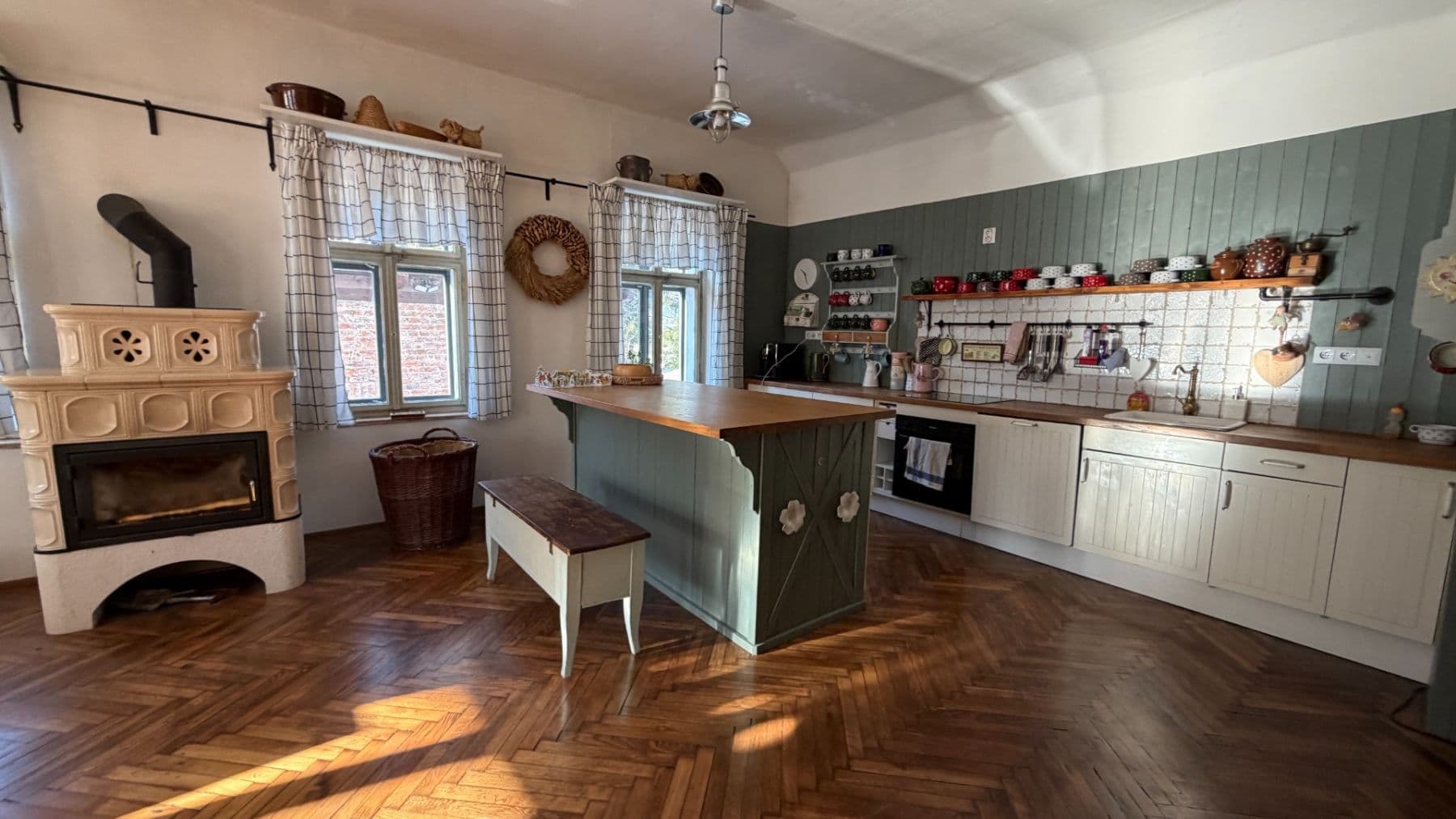 Prodej chaty, chalupy 250 m², pozemek 1.690 m², Údolní, Desná, Liberecký kraj Prodej chaty, chalupy 250 m², pozemek 1.690 m², Údolní, Desná, Liberecký kraj