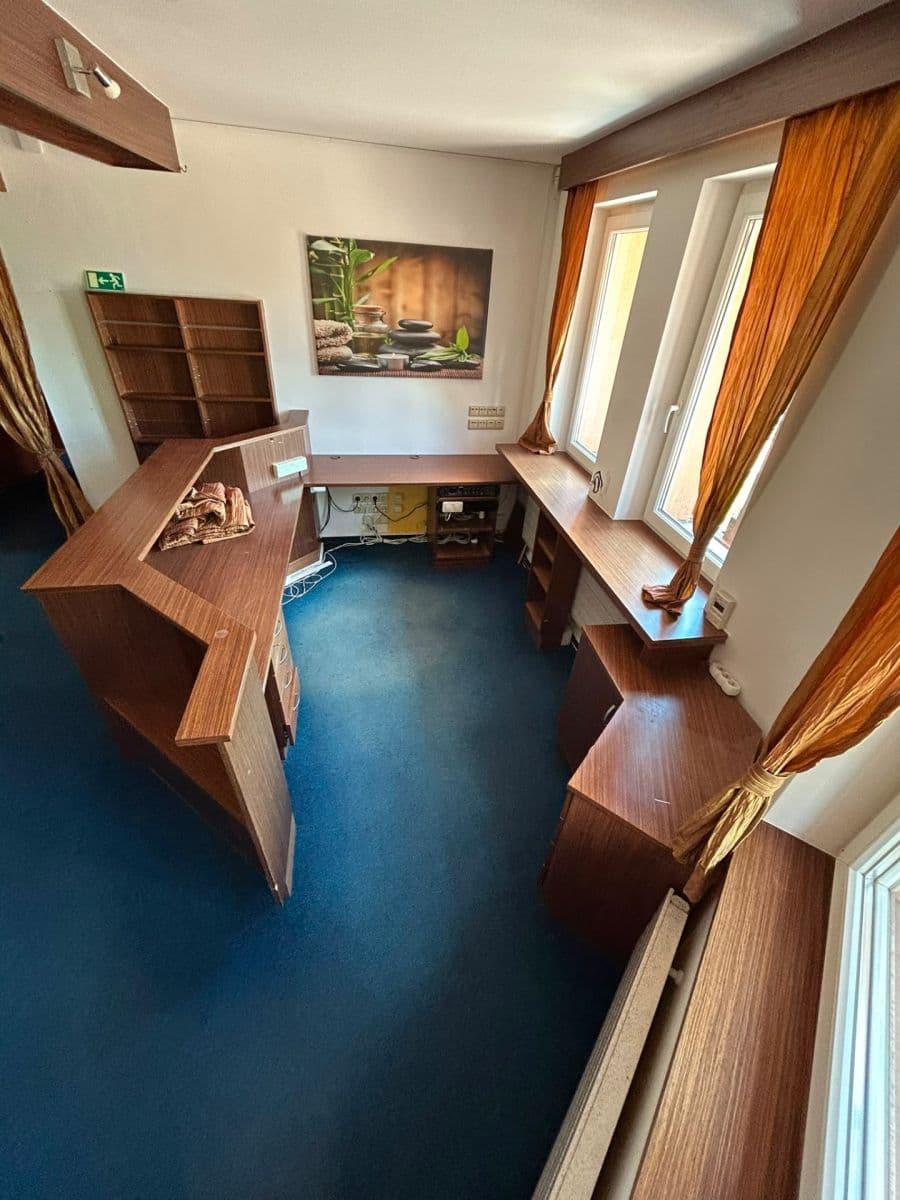 Pronájem nebytového prostoru 200 m², Náchodská, Dolní Radechová, Královéhradecký kraj Pronájem nebytového prostoru 200 m², Náchodská, Dolní Radechová, Královéhradecký kraj