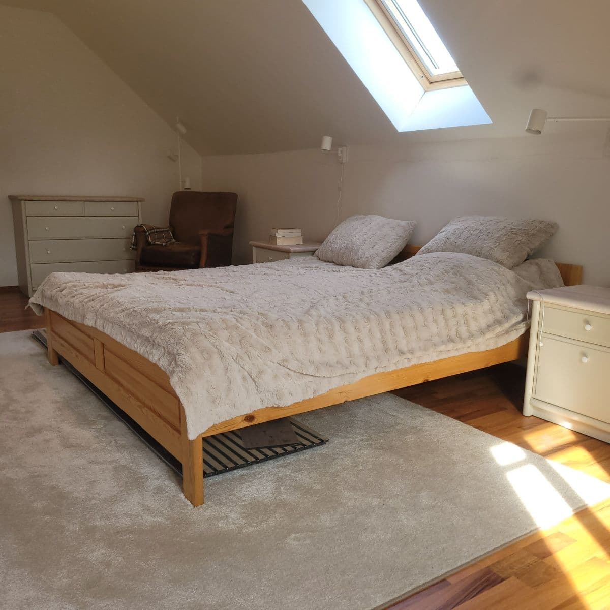 Pronájem domu 260 m², pozemek 3.000 m², Velký Šenov, Ústecký kraj Pronájem domu 260 m², pozemek 3.000 m², Velký Šenov, Ústecký kraj