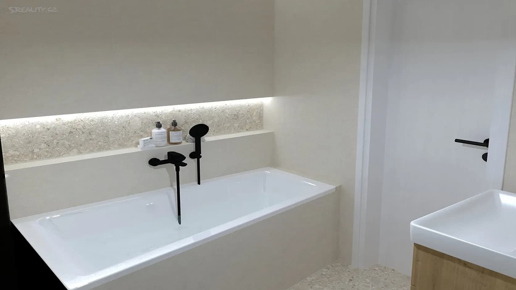 Prodej bytu 3+kk 53 m², Makovského, Praha, Praha Prodej bytu 3+kk 53 m², Makovského, Praha, Praha