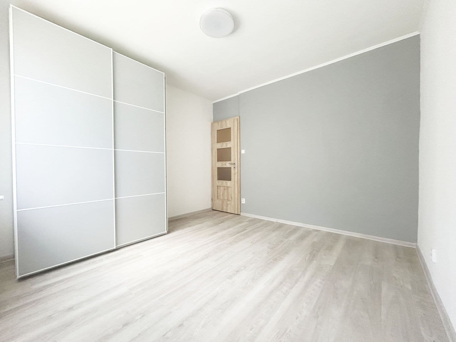 Pronájem bytu 3+kk 56 m², Ostravská, Kladno, Středočeský kraj Pronájem bytu 3+kk 56 m², Ostravská, Kladno, Středočeský kraj