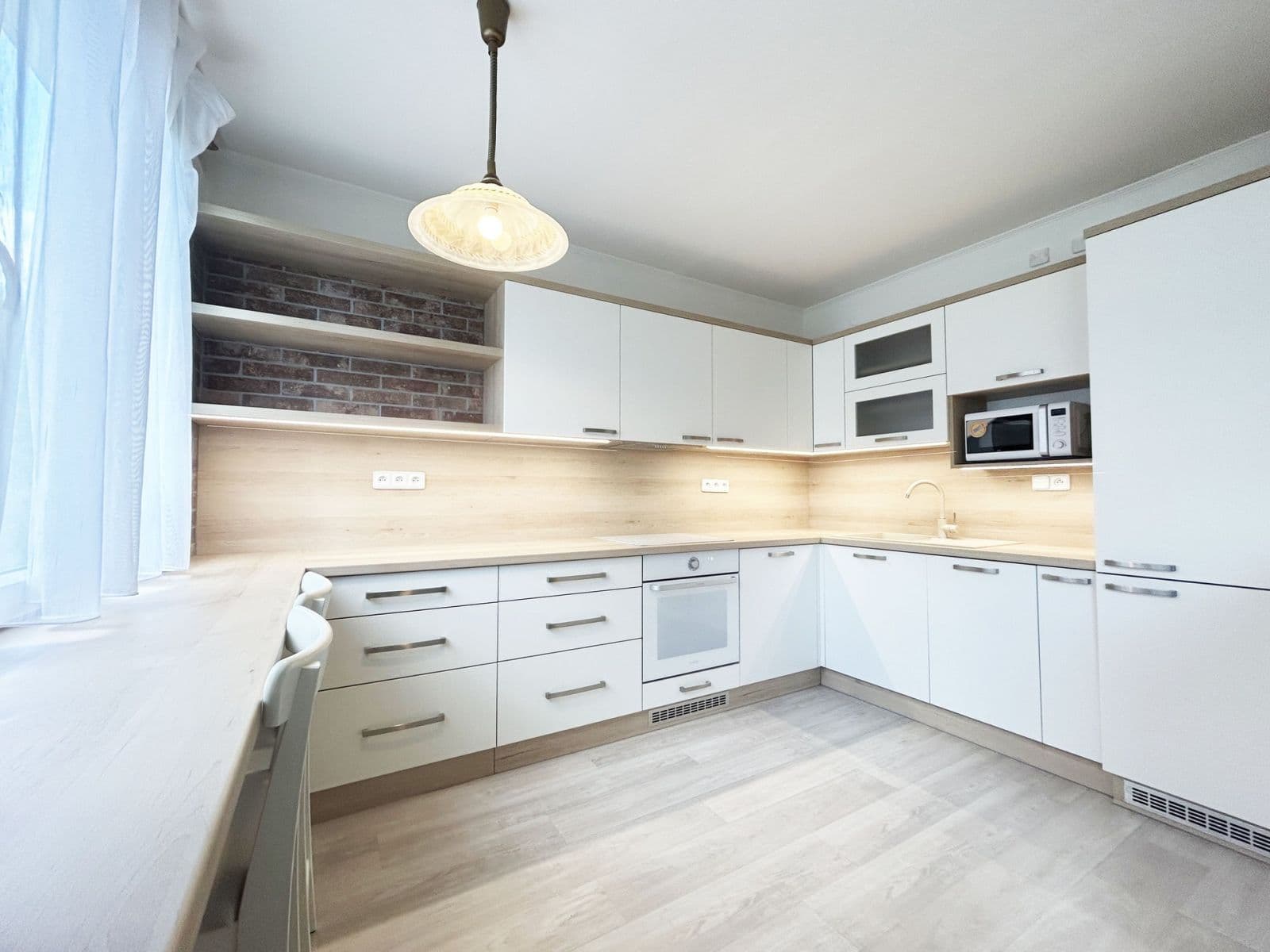 Pronájem bytu 3+kk 56 m², Ostravská, Kladno, Středočeský kraj Pronájem bytu 3+kk 56 m², Ostravská, Kladno, Středočeský kraj