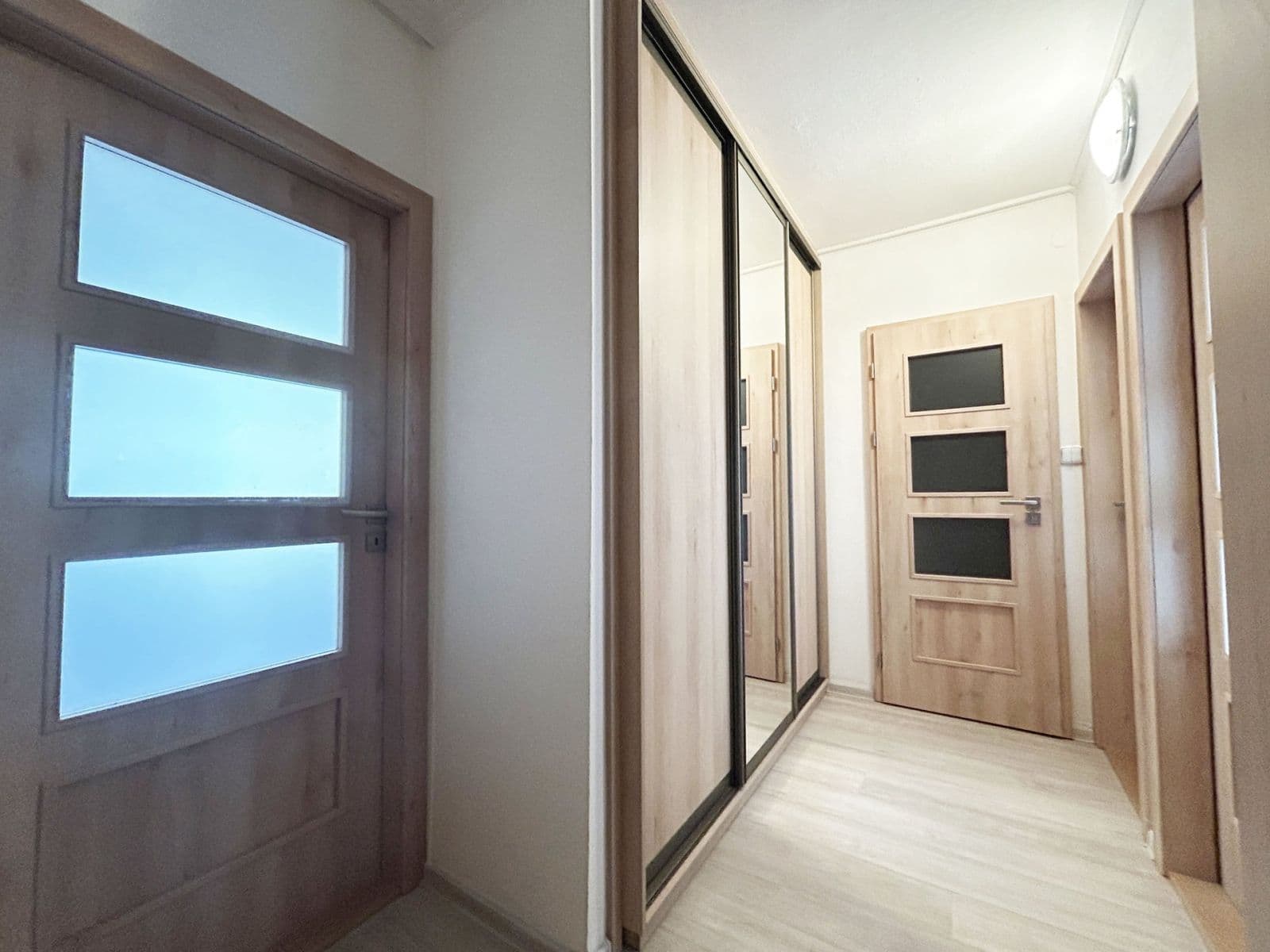 Pronájem bytu 3+kk 56 m², Ostravská, Kladno, Středočeský kraj Pronájem bytu 3+kk 56 m², Ostravská, Kladno, Středočeský kraj