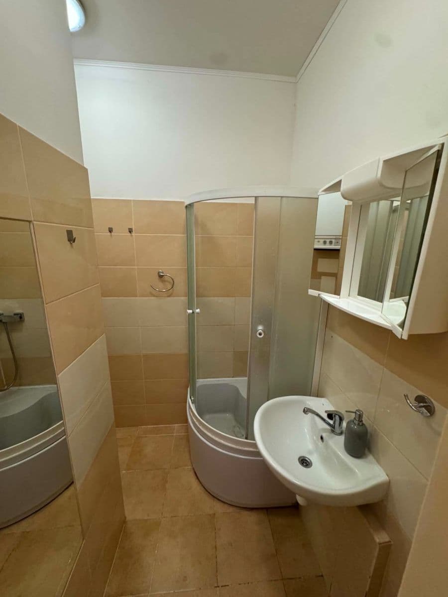 Pronájem bytu 2+kk 47 m², Bezručova, Plzeň, Plzeňský kraj Pronájem bytu 2+kk 47 m², Bezručova, Plzeň, Plzeňský kraj
