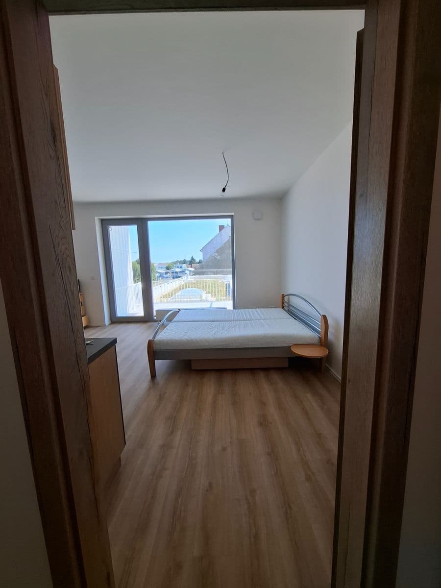 Pronájem bytu 1+kk 32 m², Řepova, Brno, Jihomoravský kraj Pronájem bytu 1+kk 32 m², Řepova, Brno, Jihomoravský kraj