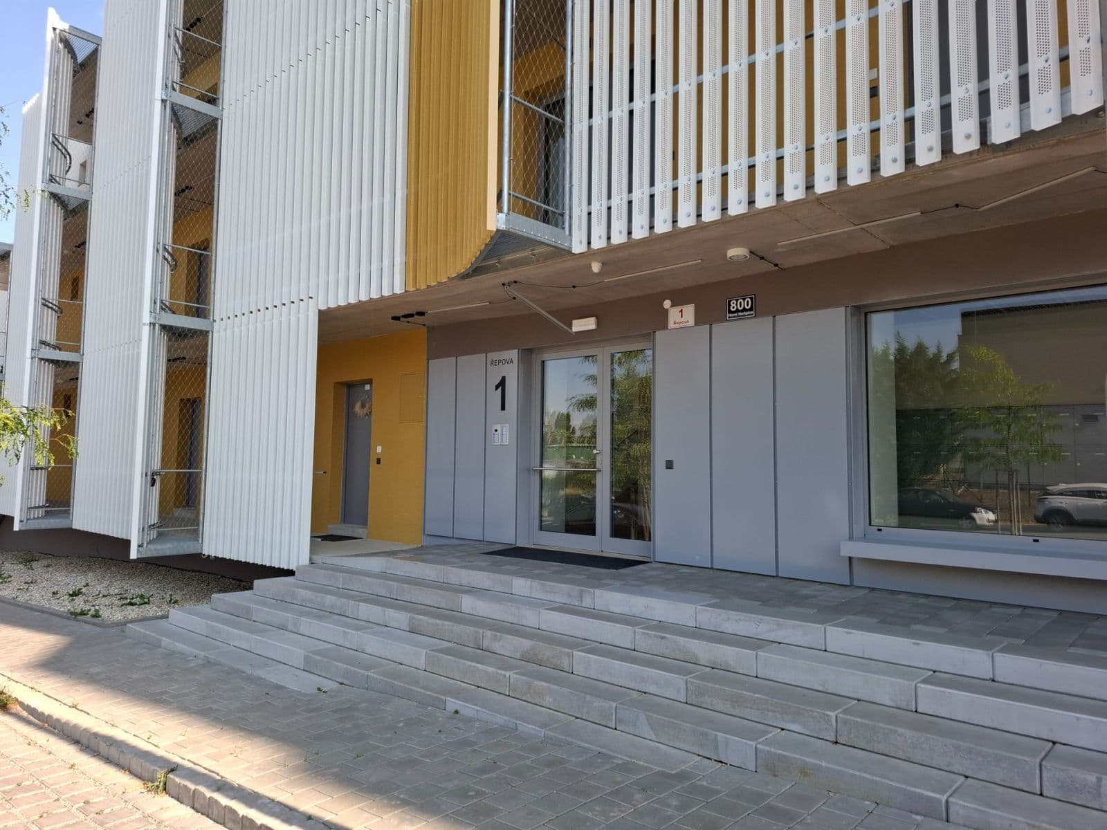 Pronájem bytu 1+kk 32 m², Řepova, Brno, Jihomoravský kraj Pronájem bytu 1+kk 32 m², Řepova, Brno, Jihomoravský kraj