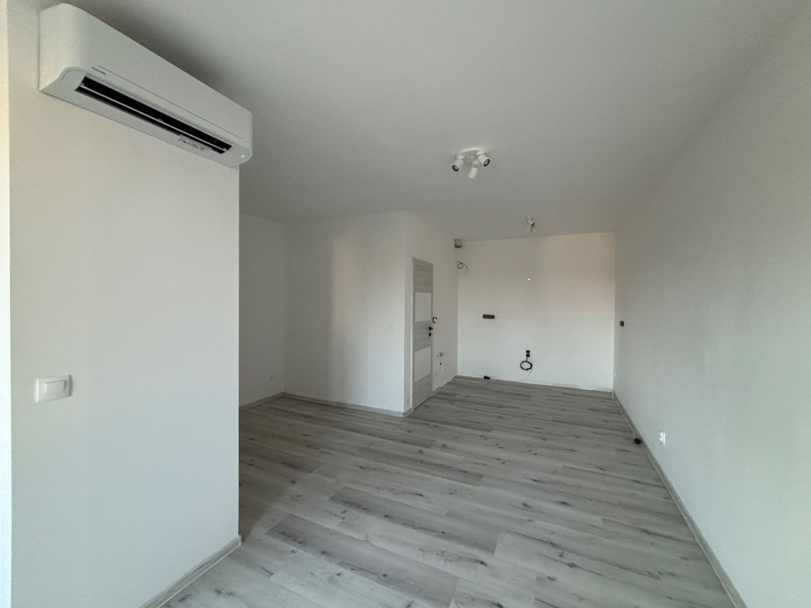 Pronájem bytu 1+kk 38 m², Táborská, Brno, Jihomoravský kraj Pronájem bytu 1+kk 38 m², Táborská, Brno, Jihomoravský kraj