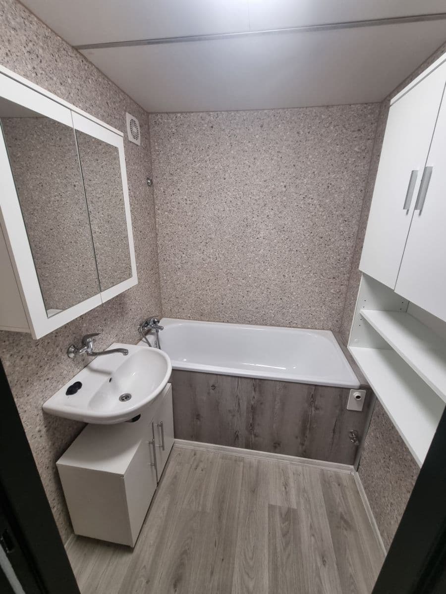 Pronájem bytu 3+kk 63 m², Hněvkovského, Praha, Praha Pronájem bytu 3+kk 63 m², Hněvkovského, Praha, Praha