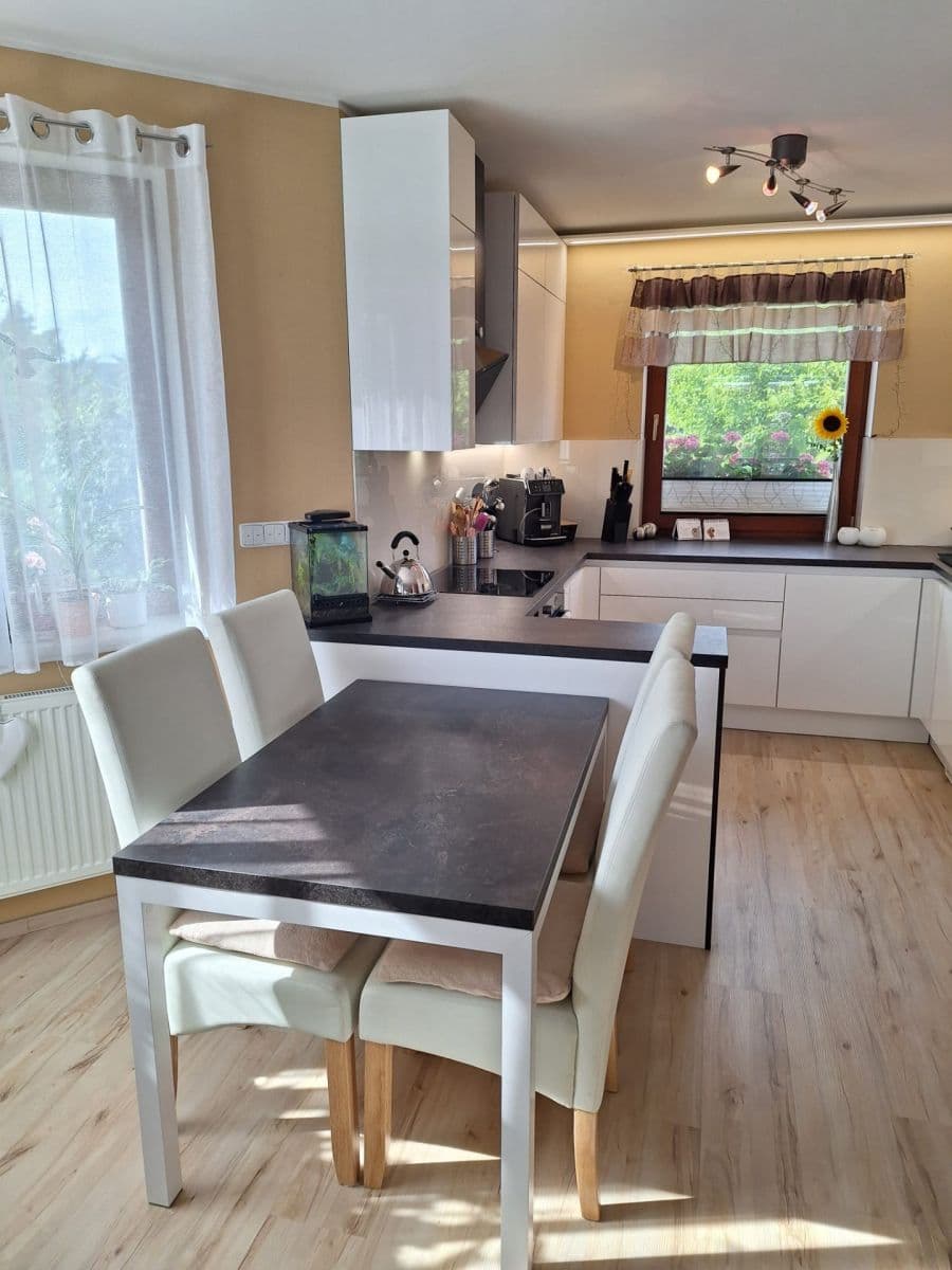 Prodej domu 160 m², pozemek 559 m², Dolní Cerekev, Kraj Vysočina Prodej domu 160 m², pozemek 559 m², Dolní Cerekev, Kraj Vysočina