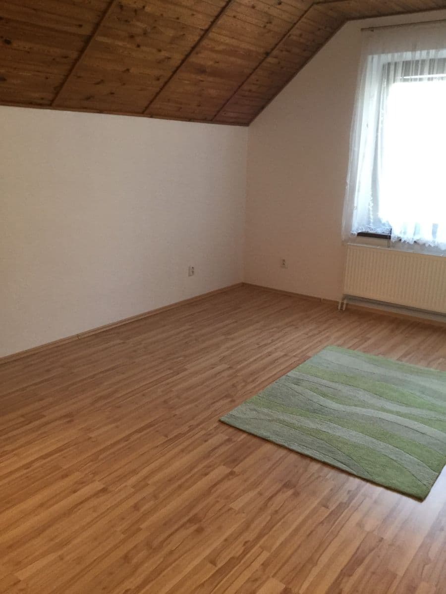 Pronájem domu 295 m², pozemek 425 m², Bosonožské náměstí, Brno, Jihomoravský kraj Pronájem domu 295 m², pozemek 425 m², Bosonožské náměstí, Brno, Jihomoravský kraj