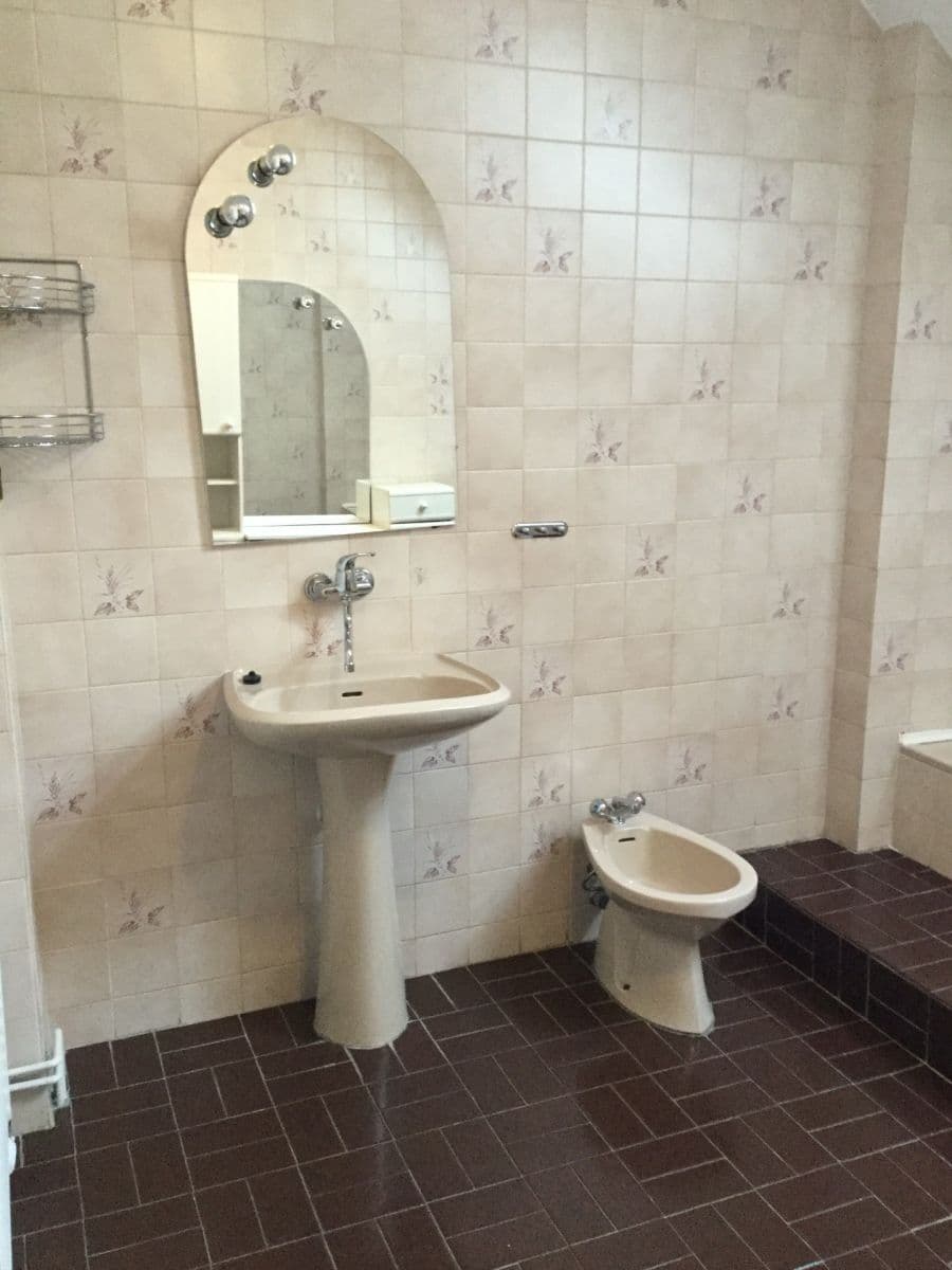 Pronájem domu 295 m², pozemek 425 m², Bosonožské náměstí, Brno, Jihomoravský kraj Pronájem domu 295 m², pozemek 425 m², Bosonožské náměstí, Brno, Jihomoravský kraj