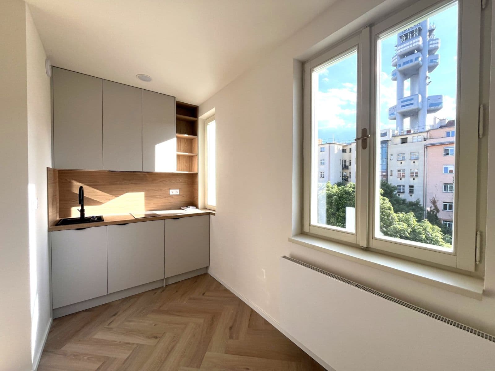 Pronájem bytu 1+kk 18 m², Bořivojova, Praha, Praha Pronájem bytu 1+kk 18 m², Bořivojova, Praha, Praha