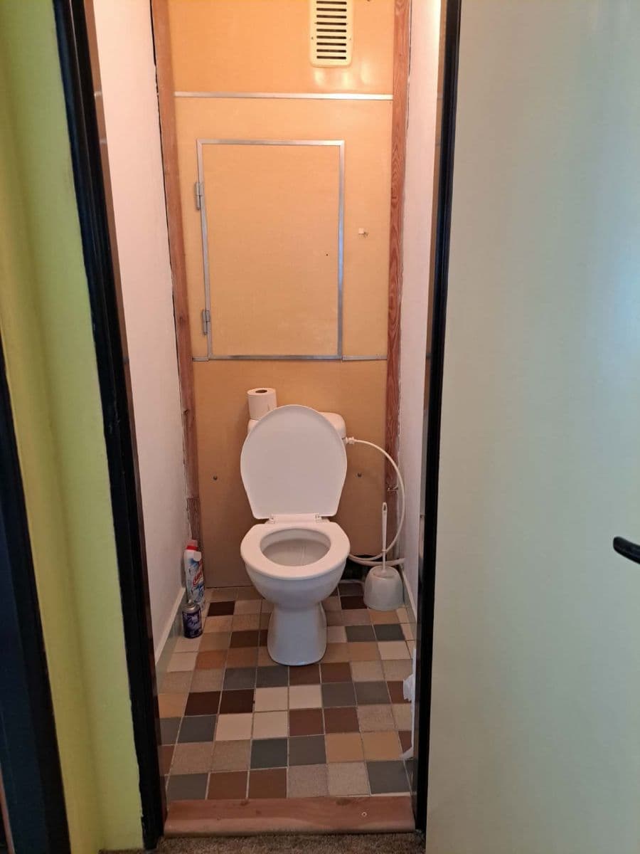 Pronájem bytu 3+1 96 m², Lipová alej, Písek, Jihočeský kraj Pronájem bytu 3+1 96 m², Lipová alej, Písek, Jihočeský kraj