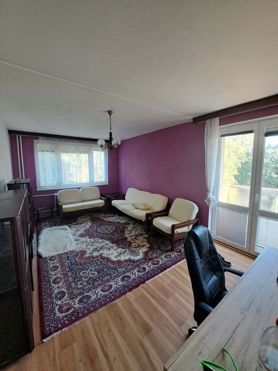 Pronájem bytu 3+1 96 m², Lipová alej, Písek, Jihočeský kraj Pronájem bytu 3+1 96 m², Lipová alej, Písek, Jihočeský kraj