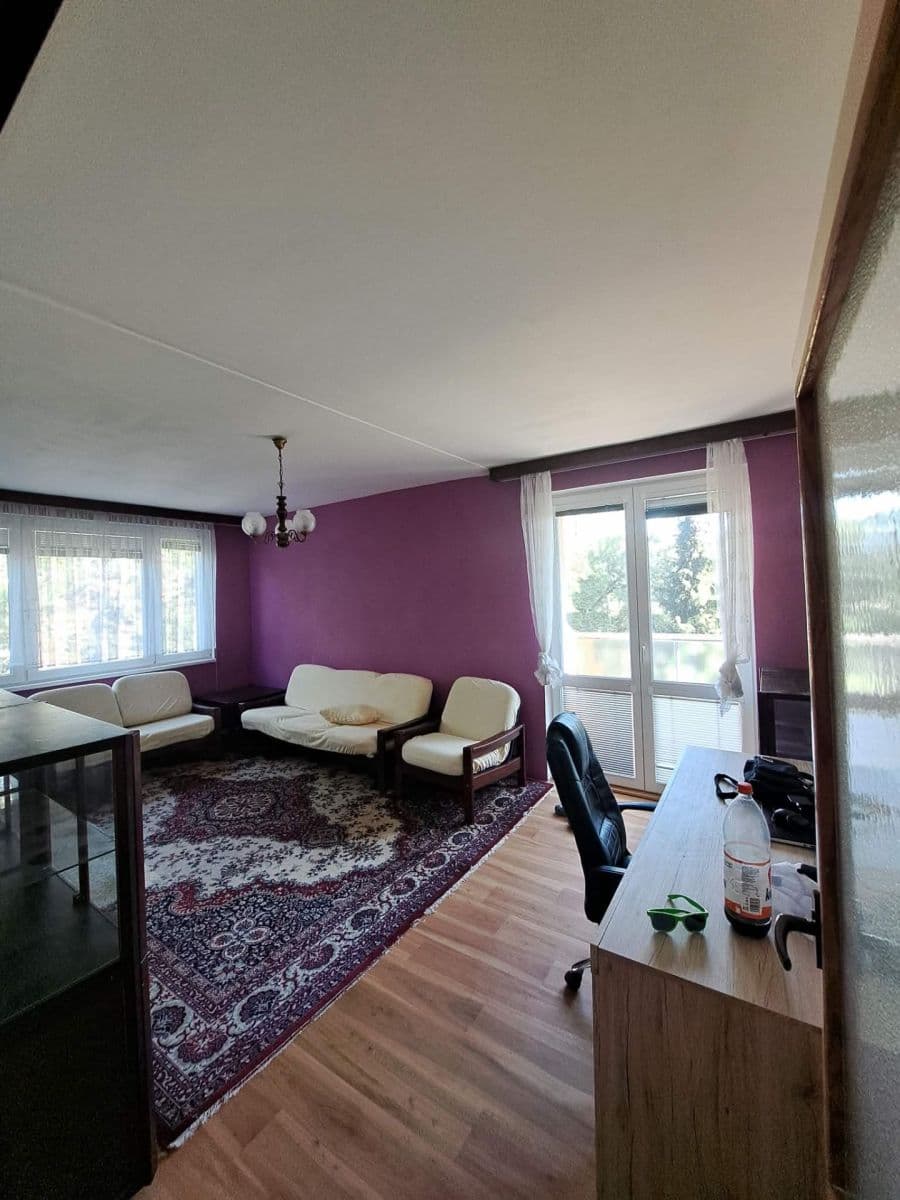 Pronájem bytu 3+1 96 m², Lipová alej, Písek, Jihočeský kraj Pronájem bytu 3+1 96 m², Lipová alej, Písek, Jihočeský kraj