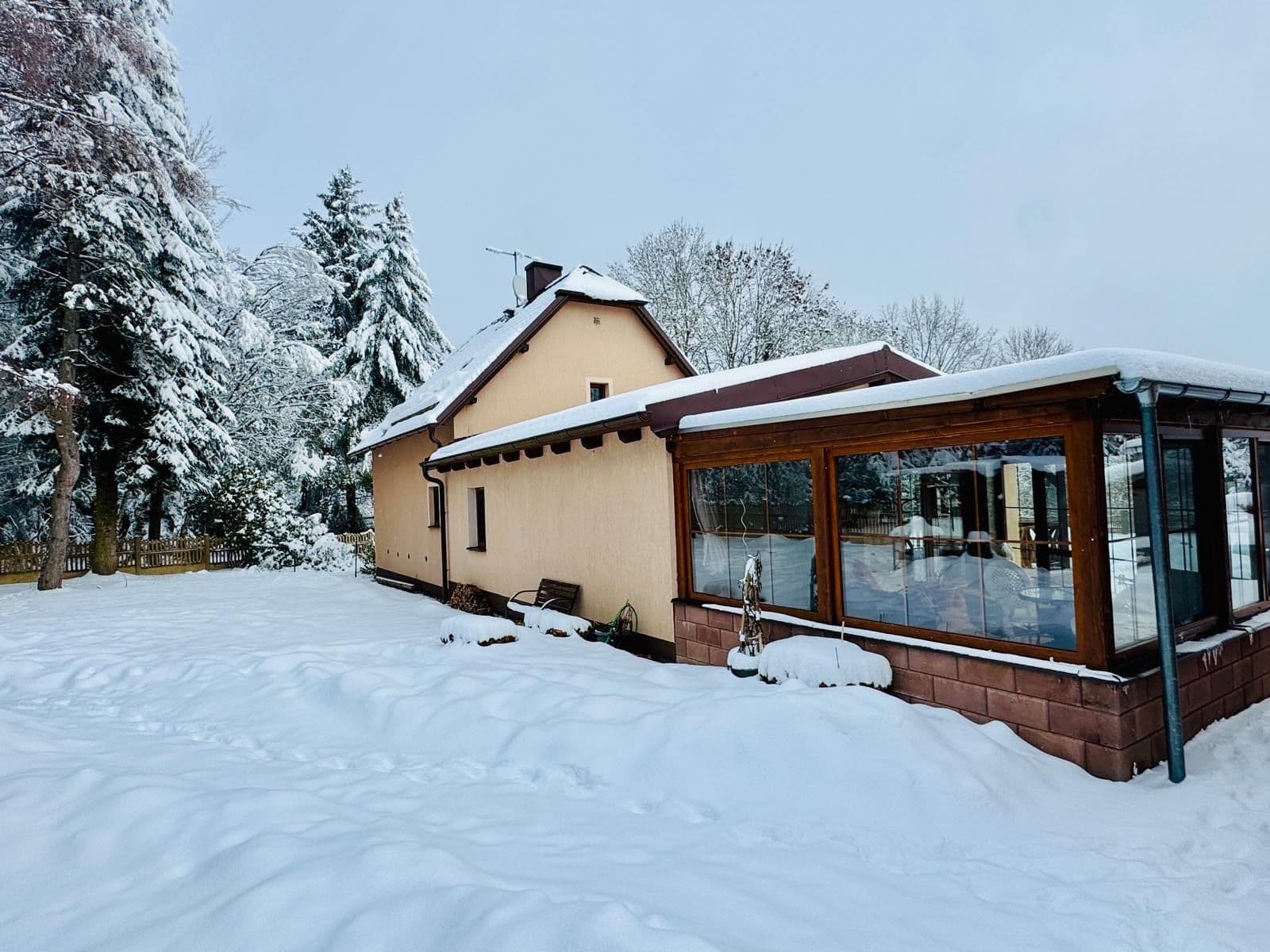 Pronájem domu 200 m², pozemek 1.000 m², Tři Sekery, Karlovarský kraj Pronájem domu 200 m², pozemek 1.000 m², Tři Sekery, Karlovarský kraj