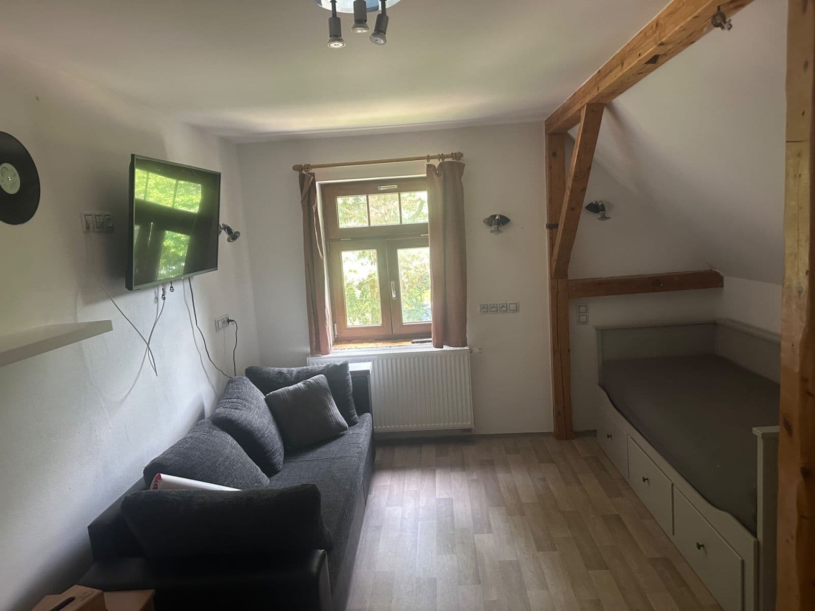Pronájem domu 200 m², pozemek 1.000 m², Tři Sekery, Karlovarský kraj Pronájem domu 200 m², pozemek 1.000 m², Tři Sekery, Karlovarský kraj