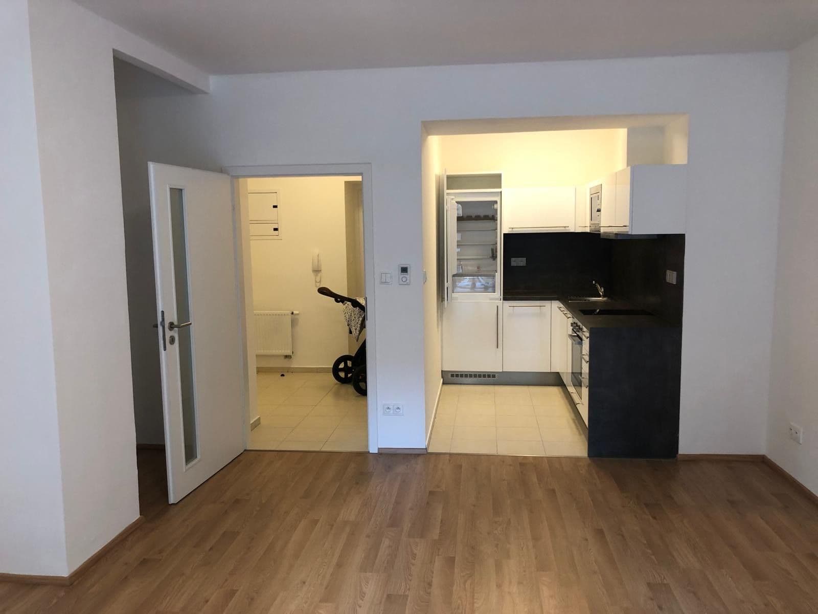 Pronájem bytu 1+kk 37 m², Výstavní, Brno, Jihomoravský kraj Pronájem bytu 1+kk 37 m², Výstavní, Brno, Jihomoravský kraj